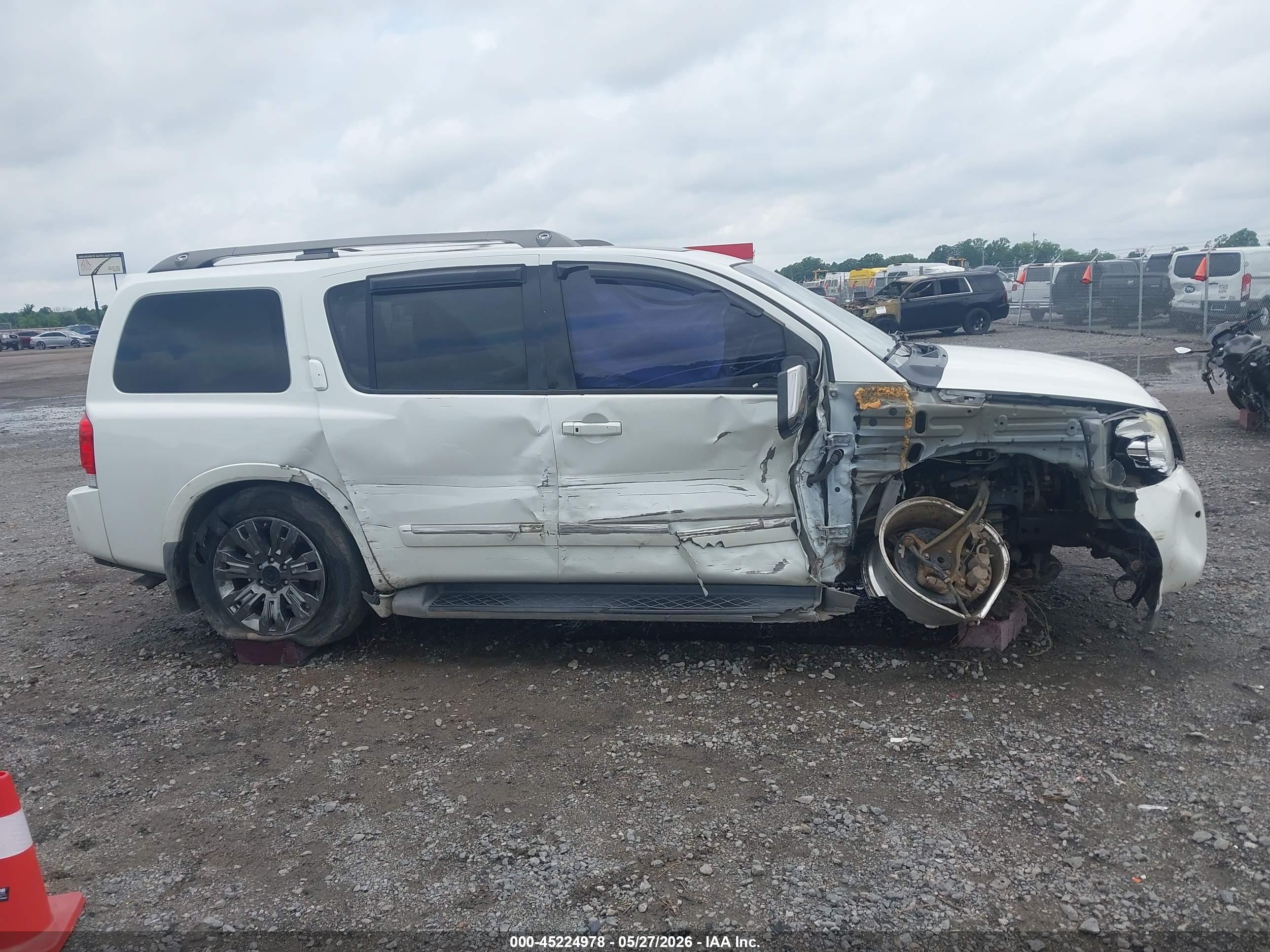 2015 Nissan Armada Platinum White vin: 5N1BA0NF3FN606791