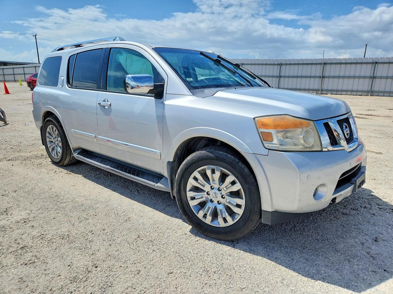 2015 Nissan Armada Platinum Серебряный vin: 5N1BA0NF3FN612591