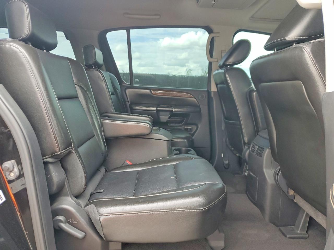 2011 Nissan Armada Platinum Black vin: 5N1BA0NF4BN601187