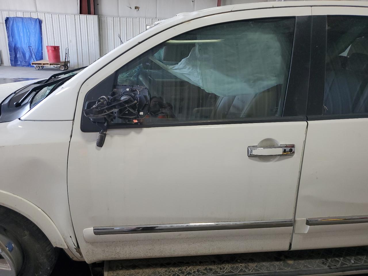 2011 Nissan Armada Platinum White vin: 5N1BA0NF6BN609131