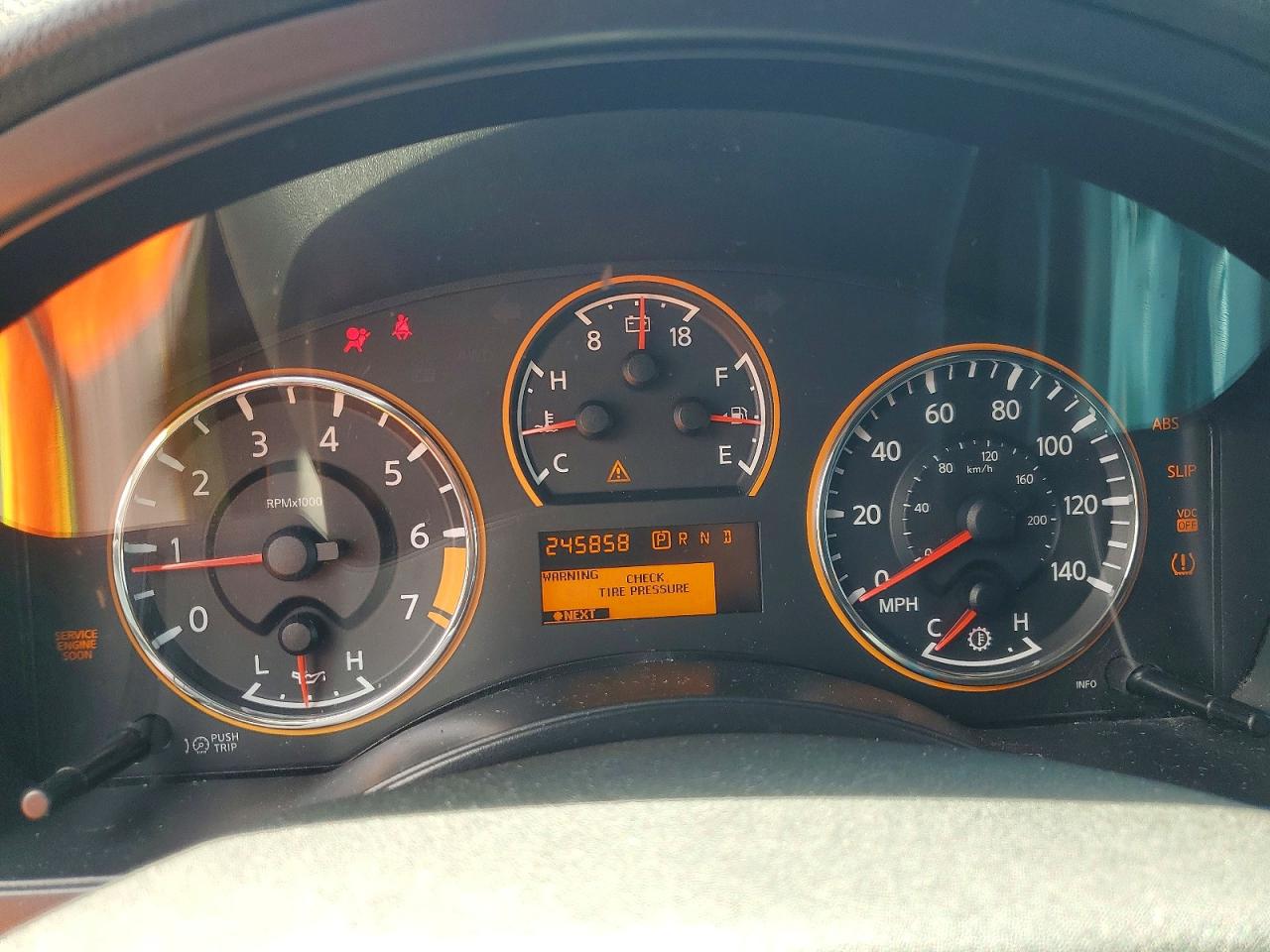 2011 Nissan Armada Platinum Black vin: 5N1BA0NF7BN606738