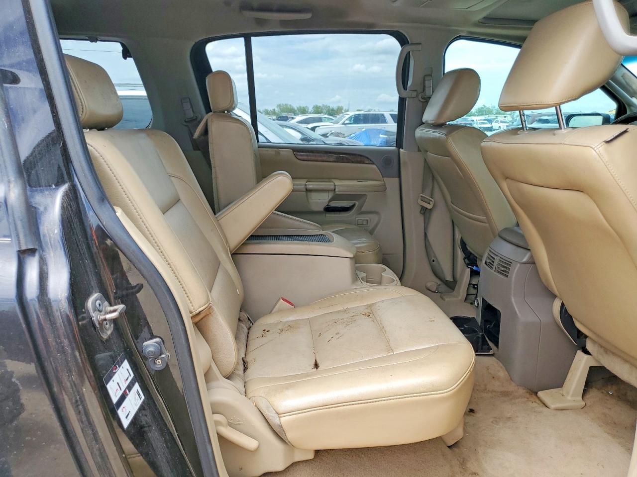 2011 Nissan Armada Platinum Black vin: 5N1BA0NF8BN618042