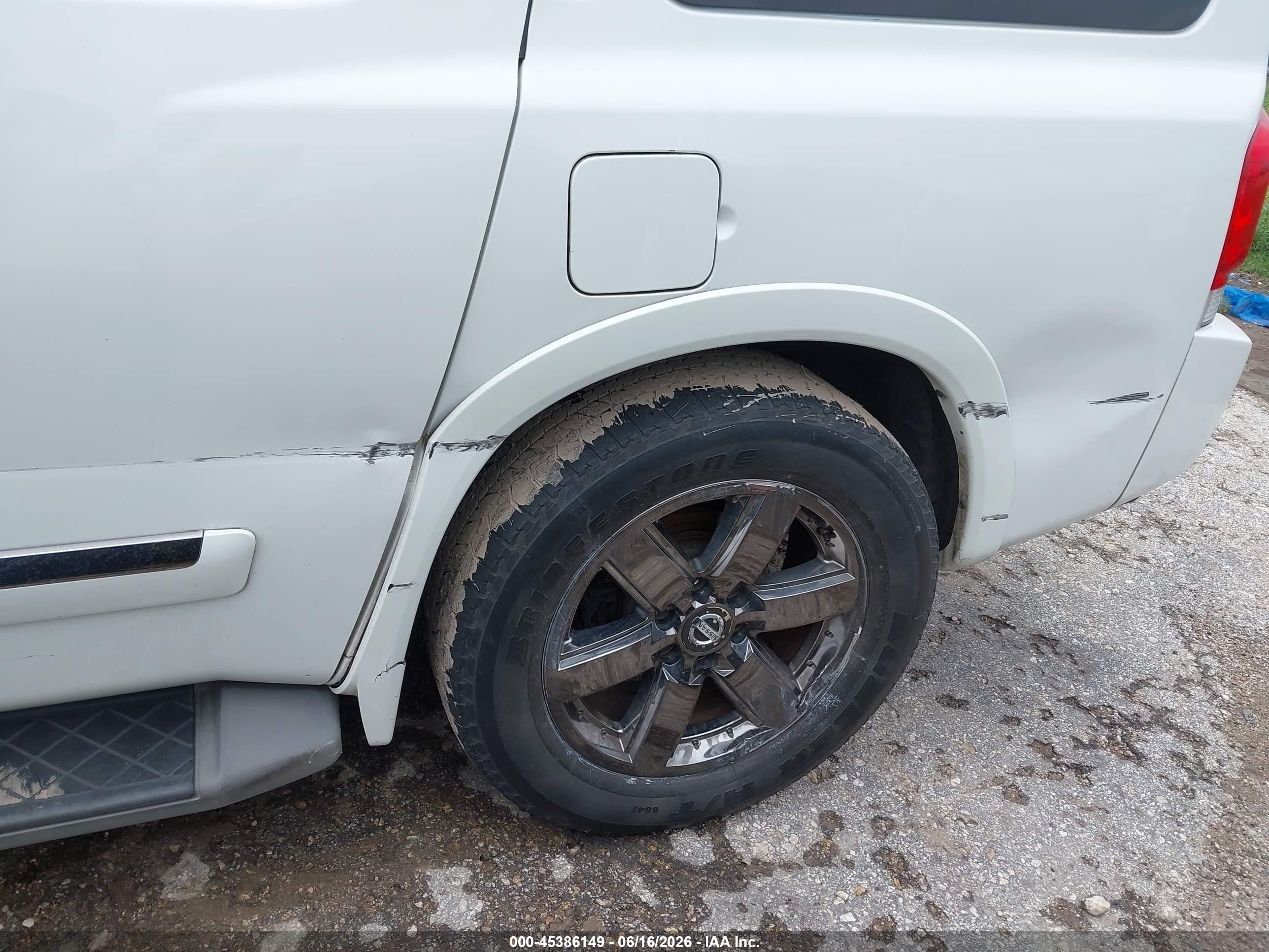 2014 Nissan Armada Platinum White vin: 5N1BA0NF8EN612570