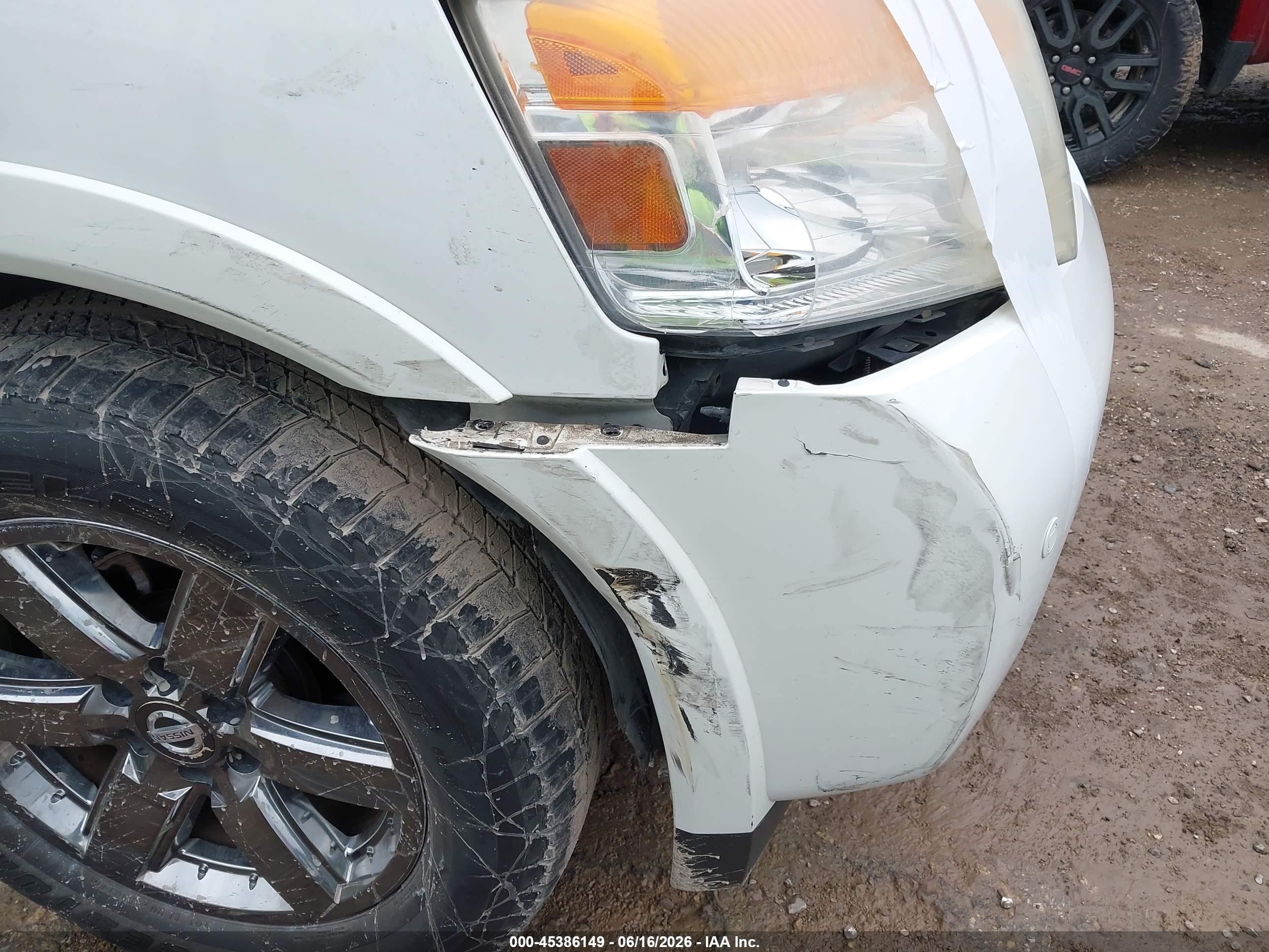 2014 Nissan Armada Platinum White vin: 5N1BA0NF8EN612570