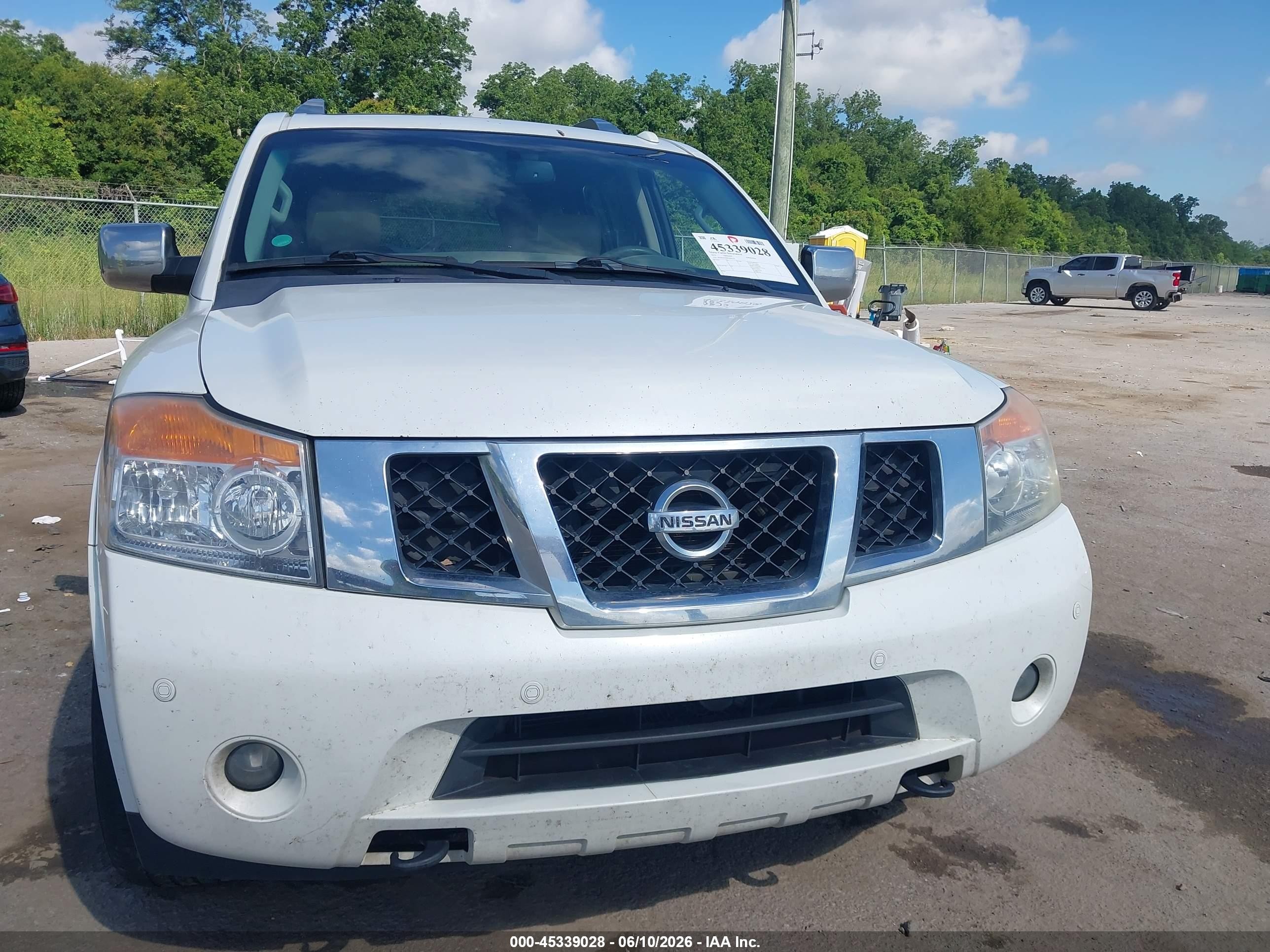 2015 Nissan Armada Platinum White vin: 5N1BA0NF8FN609170