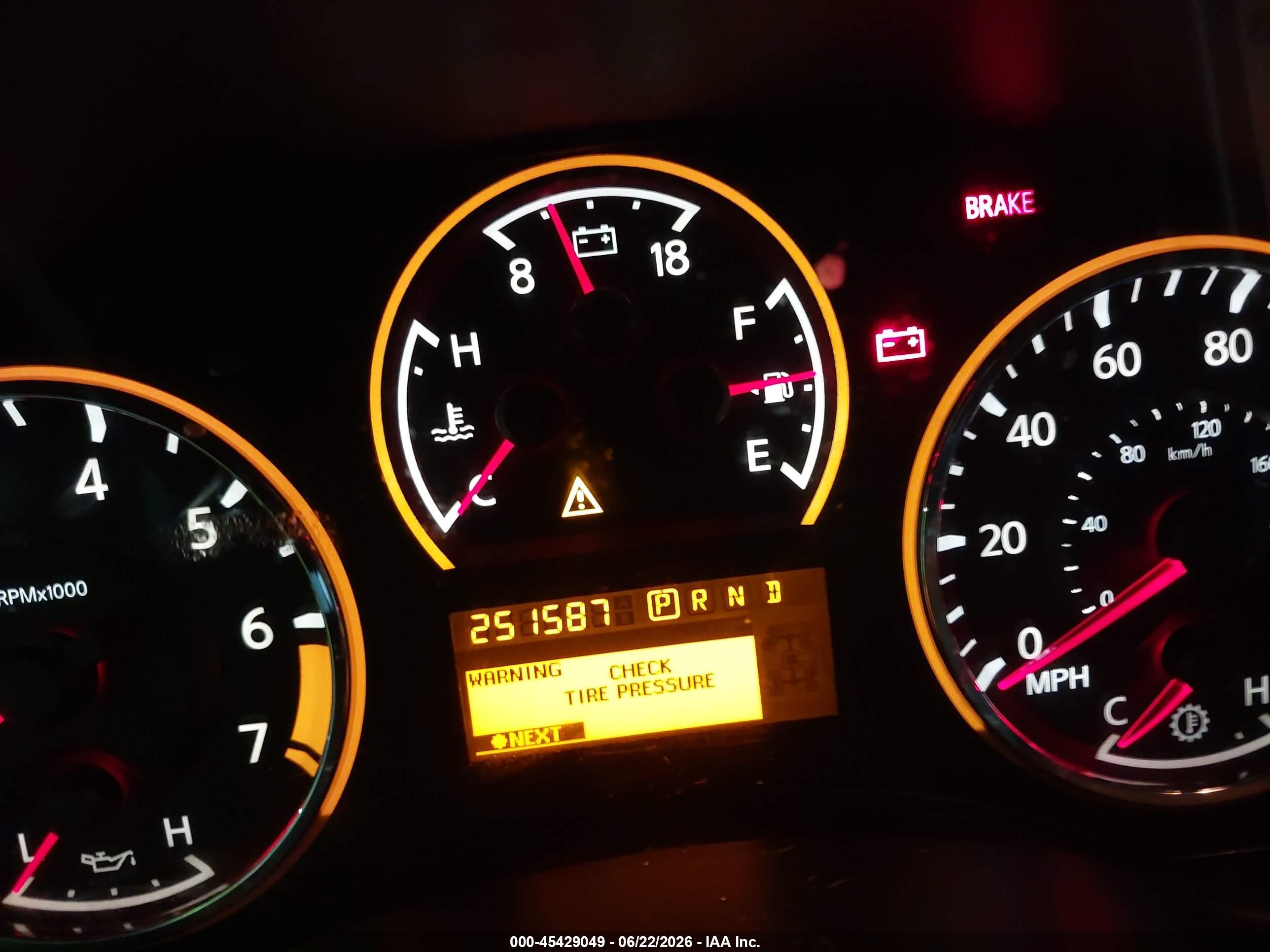 2015 Nissan Armada Platinum Белый vin: 5N1BA0NF9FN611039