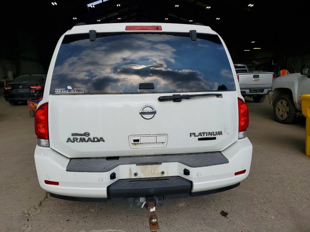 2011 Nissan Armada Platinum White vin: 5N1BA0NFXBN610153
