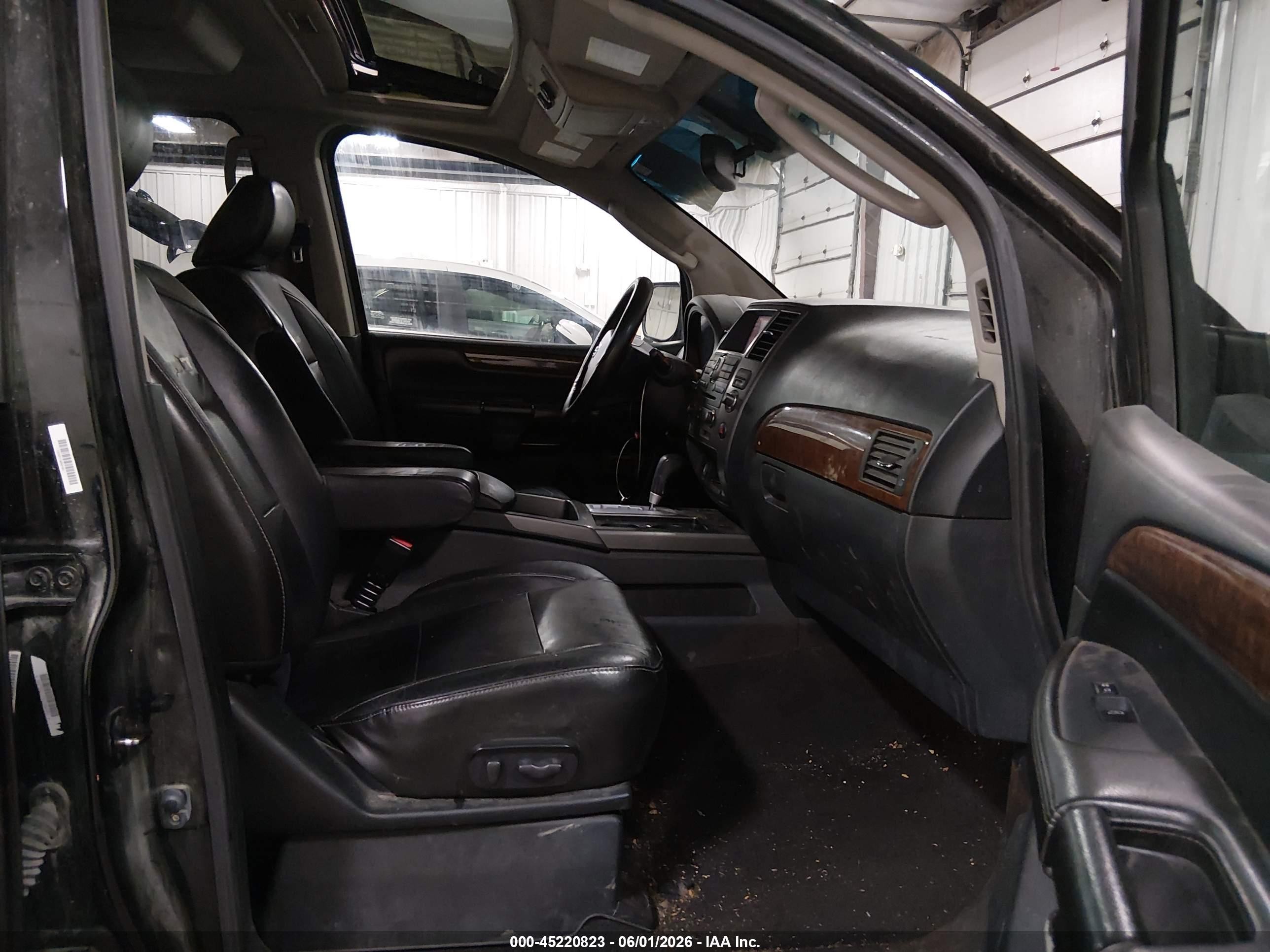 2011 Nissan Armada Platinum Black vin: 5N1BA0NFXBN623730