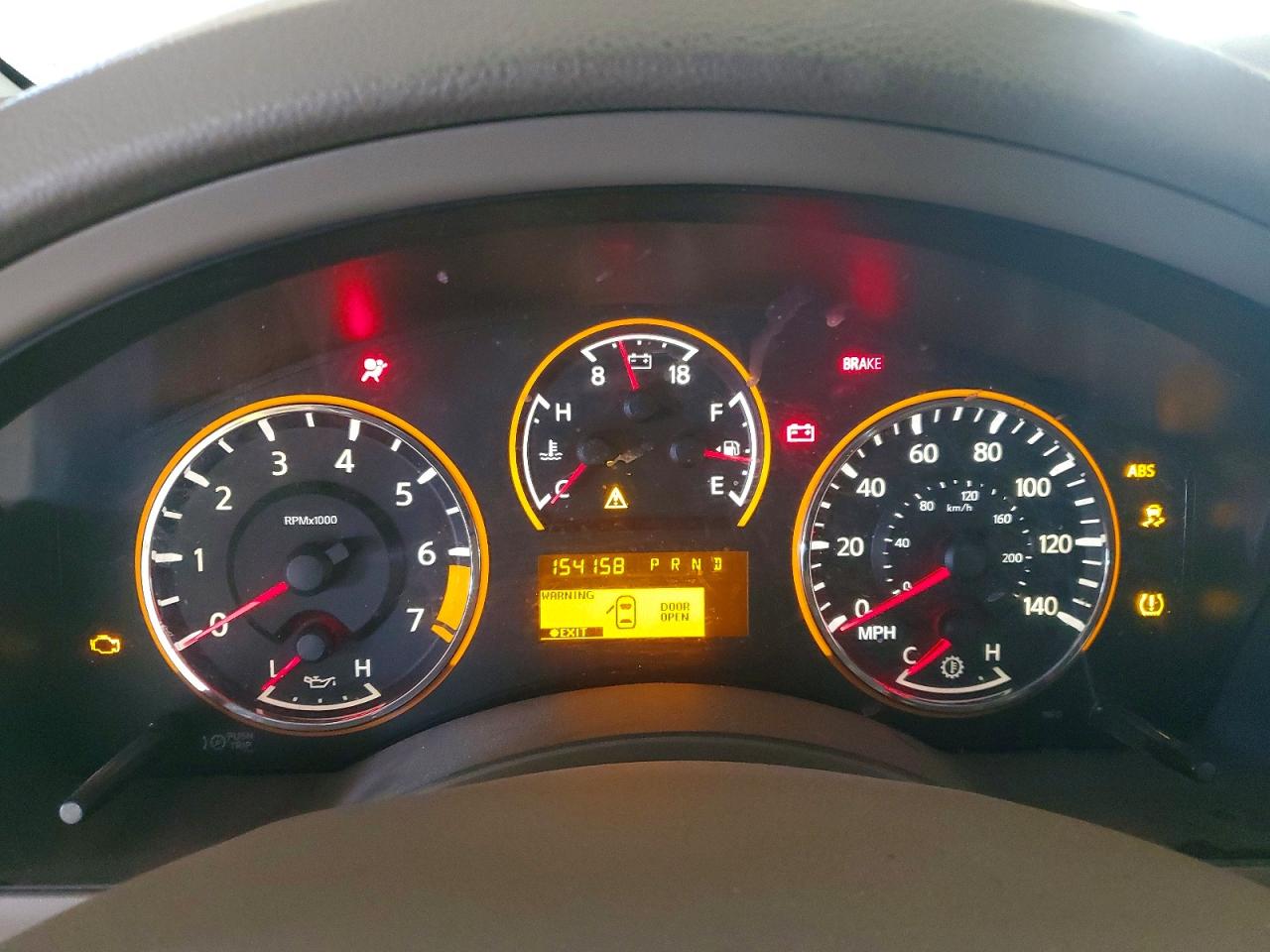 2015 Nissan Armada Platinum White vin: 5N1BA0NFXFN609011