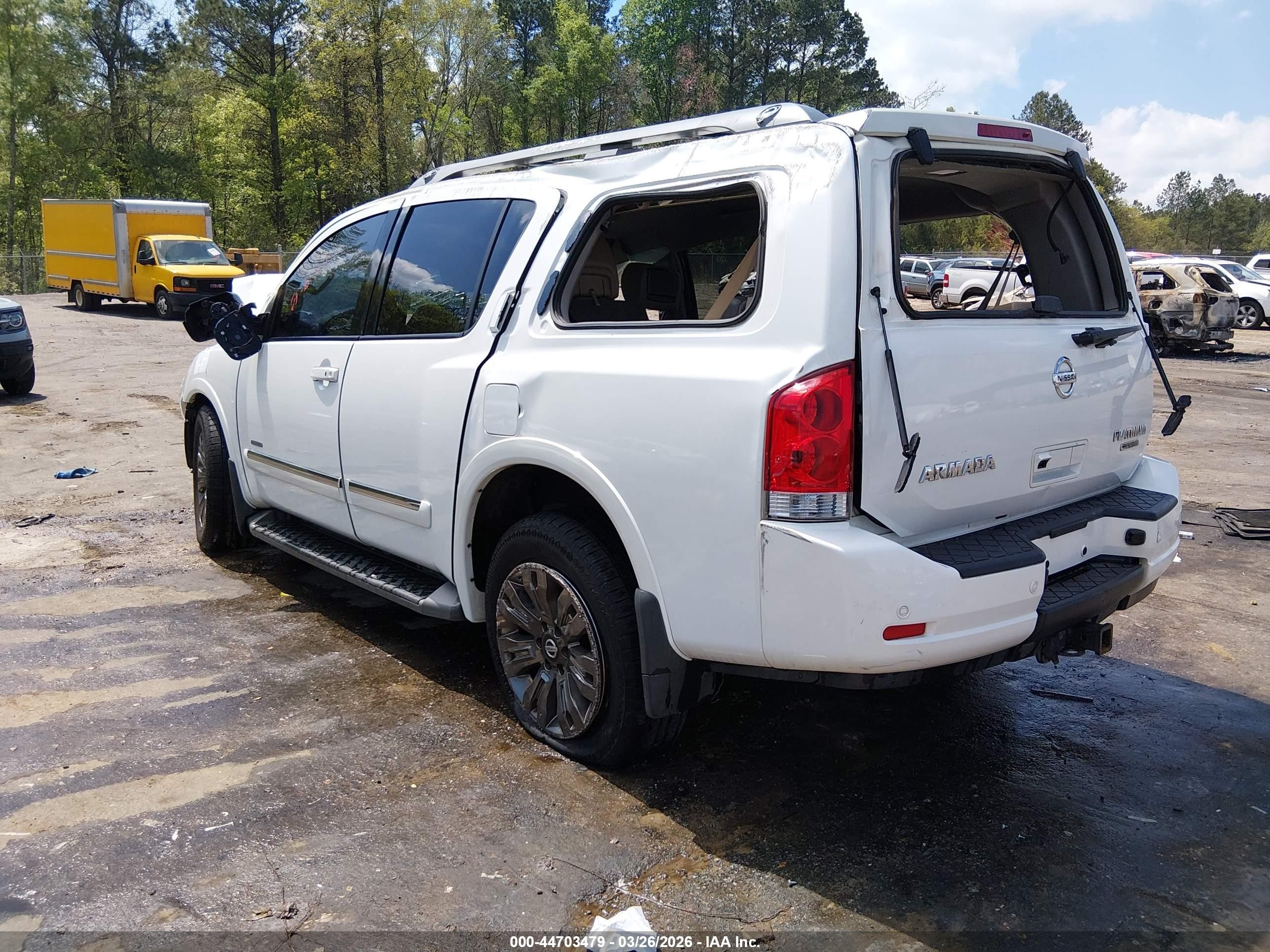 2015 Nissan Armada Platinum Белый vin: 5N1BA0NFXFN622082