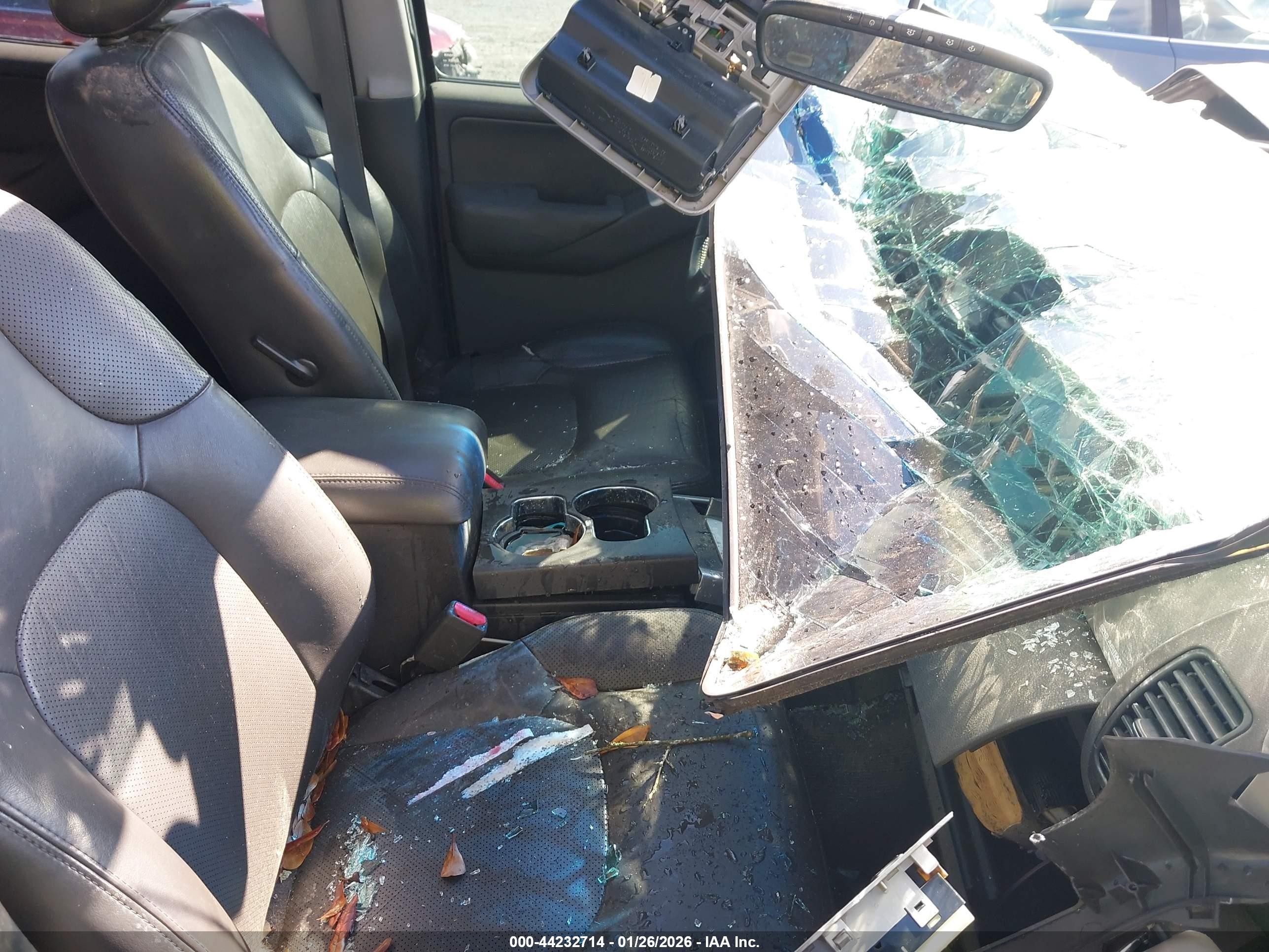 2008 Nissan Pathfinder Se V8 Золотой vin: 5N1BR18A18C629581