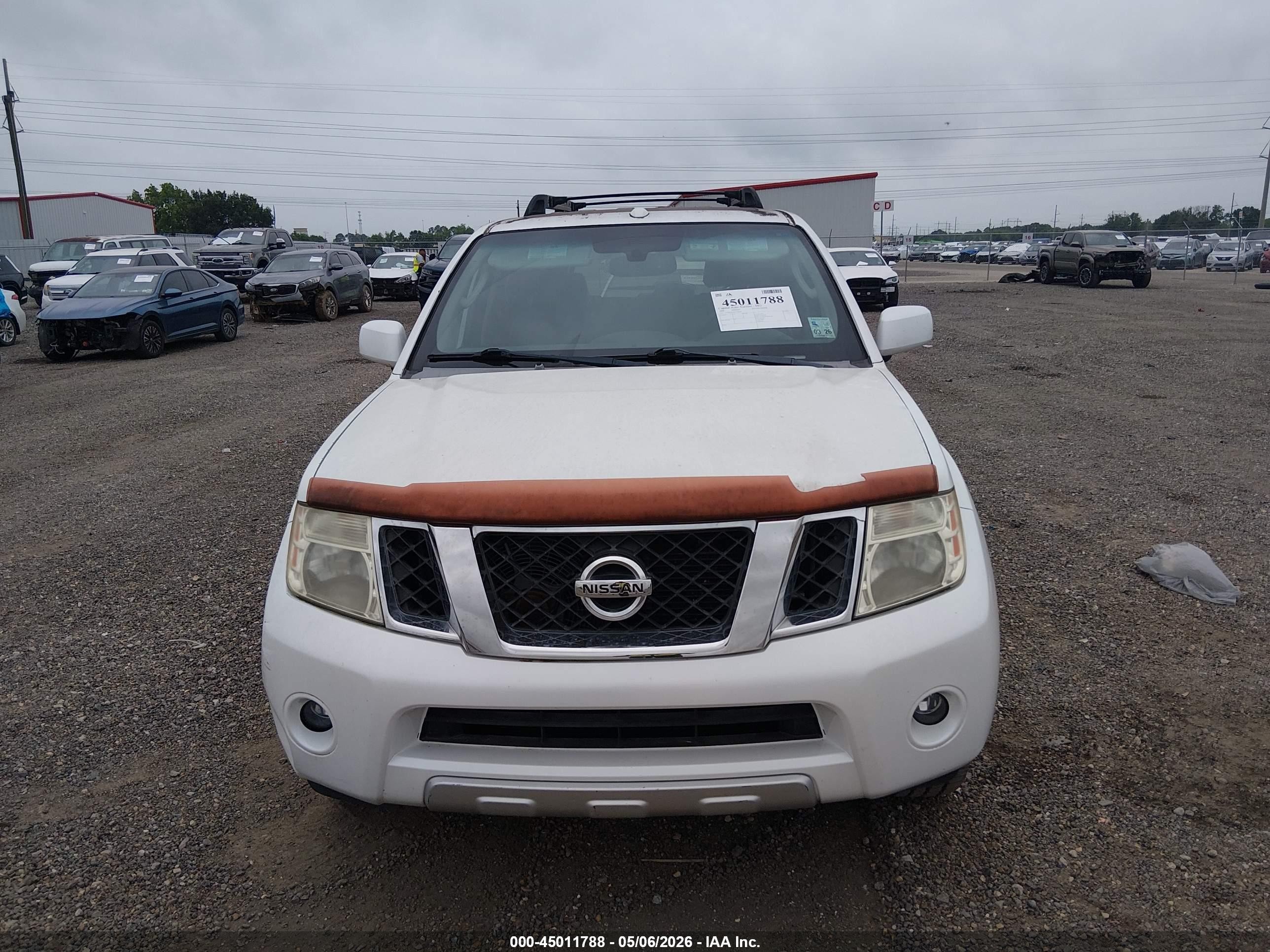 2008 Nissan Pathfinder Le V8 Белый vin: 5N1BR18A28C638046