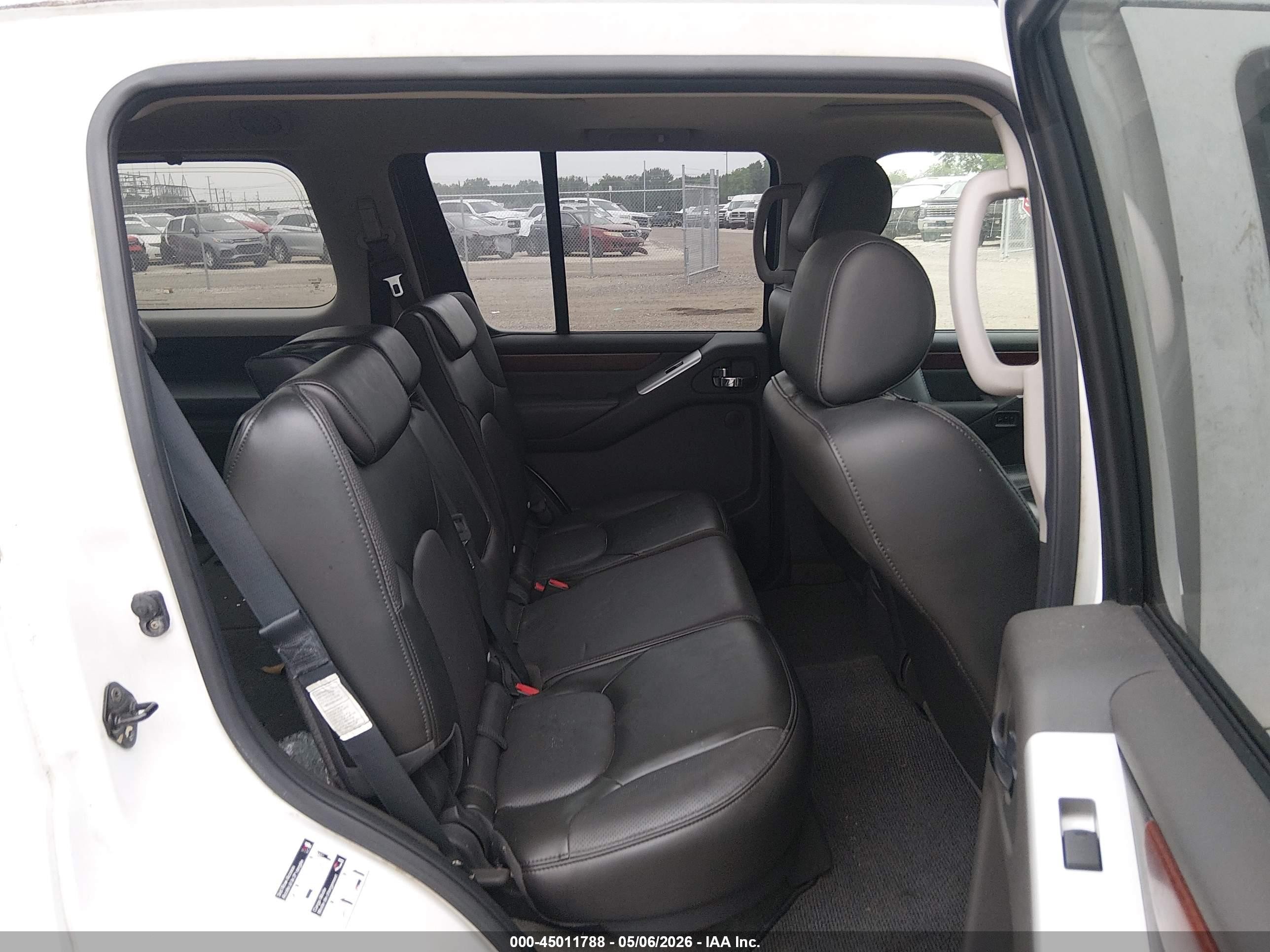 2008 Nissan Pathfinder Le V8 Белый vin: 5N1BR18A28C638046