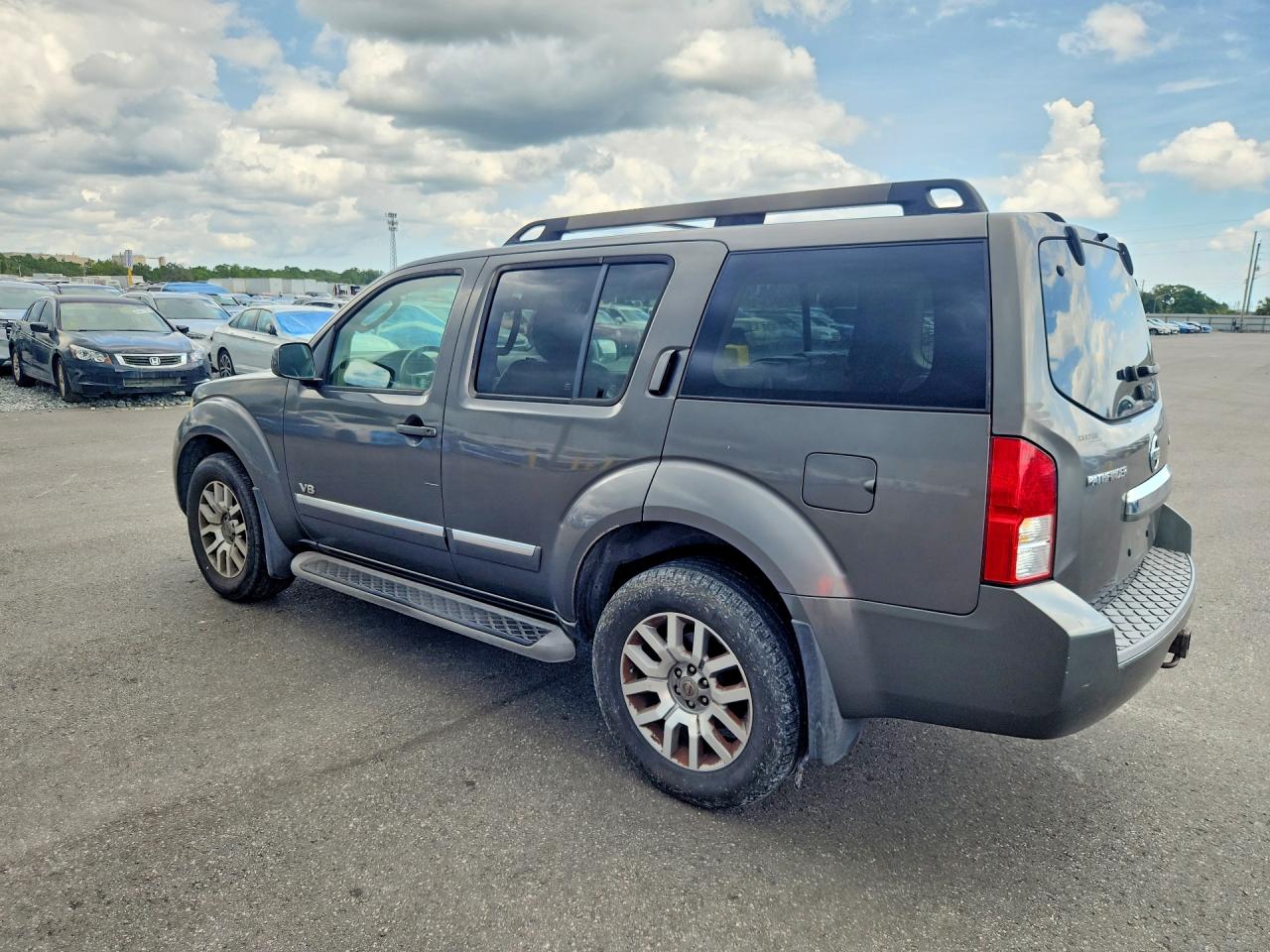2008 Nissan Pathfinder Se V8 Gray vin: 5N1BR18A98C621325