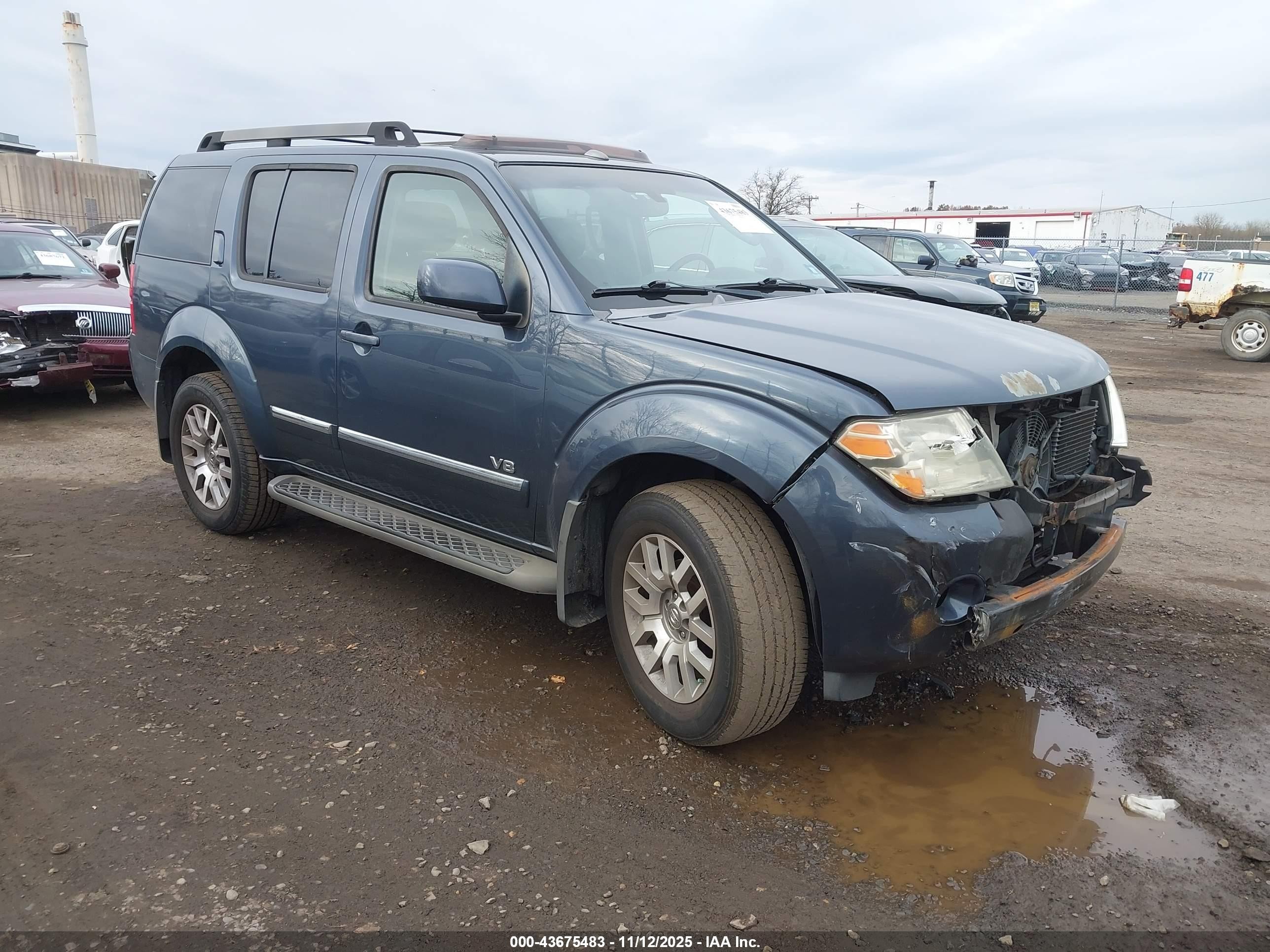 2008 Nissan Pathfinder Le V8 Blue vin: 5N1BR18B88C608705