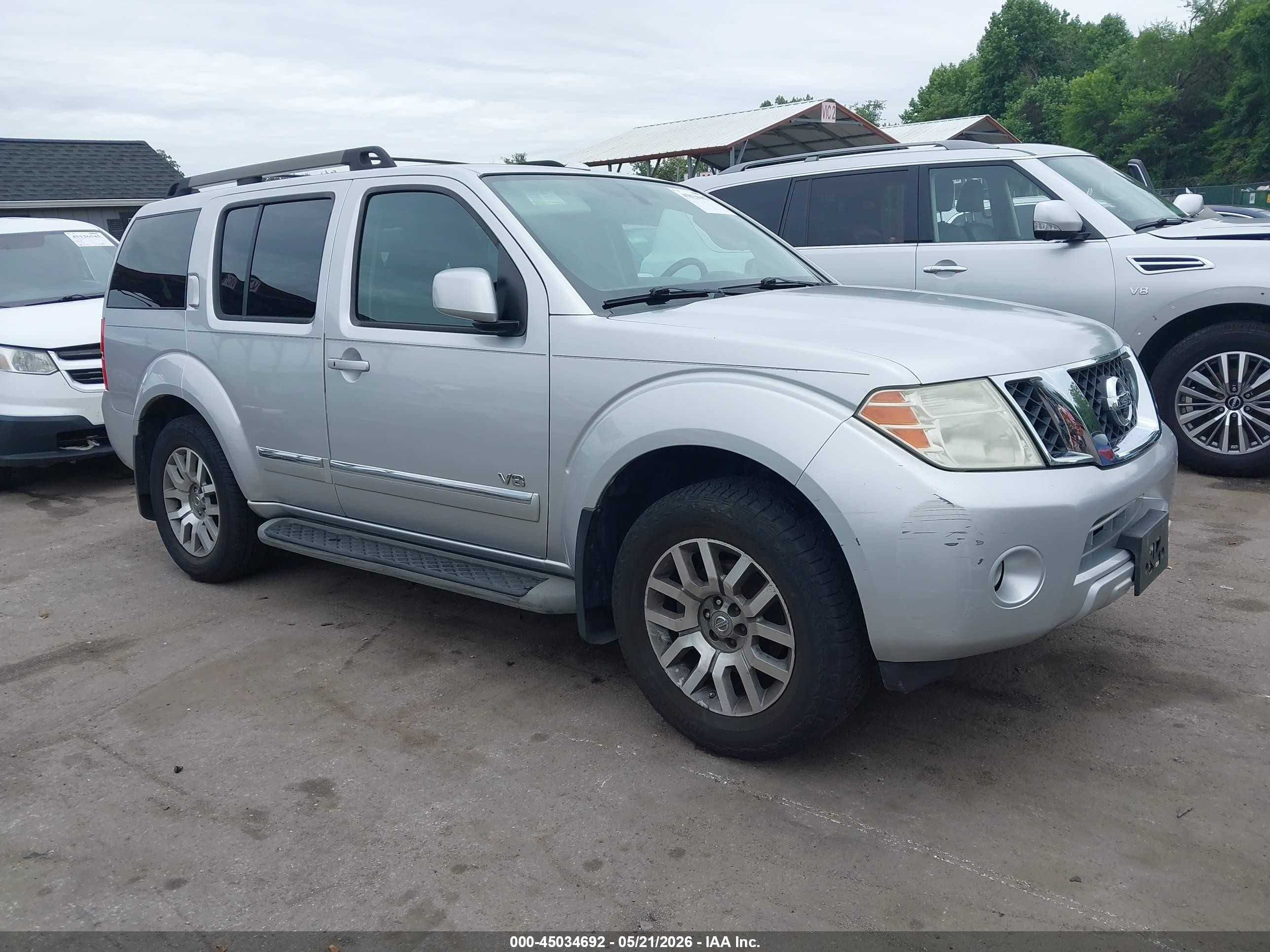 2010 Nissan Pathfinder Le V8 Silver vin: 5N1BR1NB5AC614505