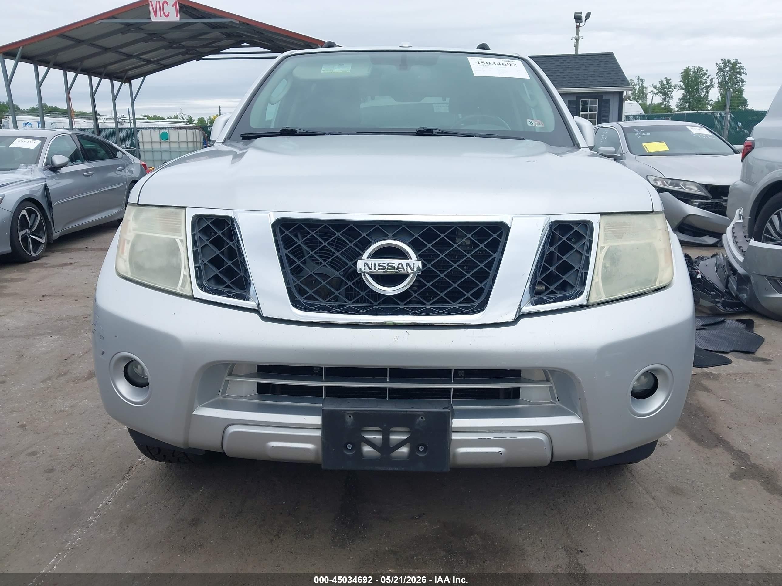 2010 Nissan Pathfinder Le V8 Silver vin: 5N1BR1NB5AC614505