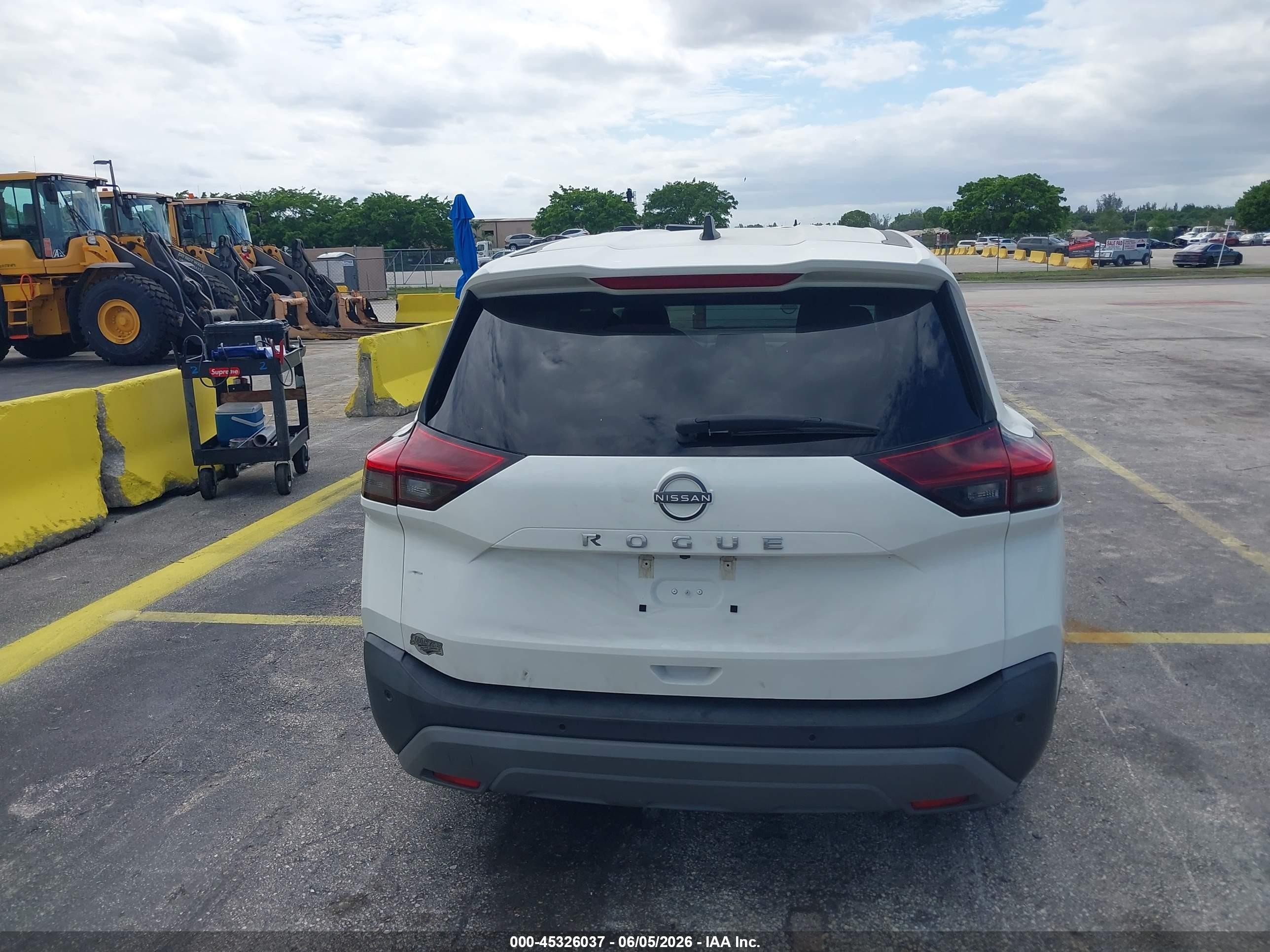 2023 Nissan Rogue S Fwd Белый vin: 5N1BT3AA4PC792392