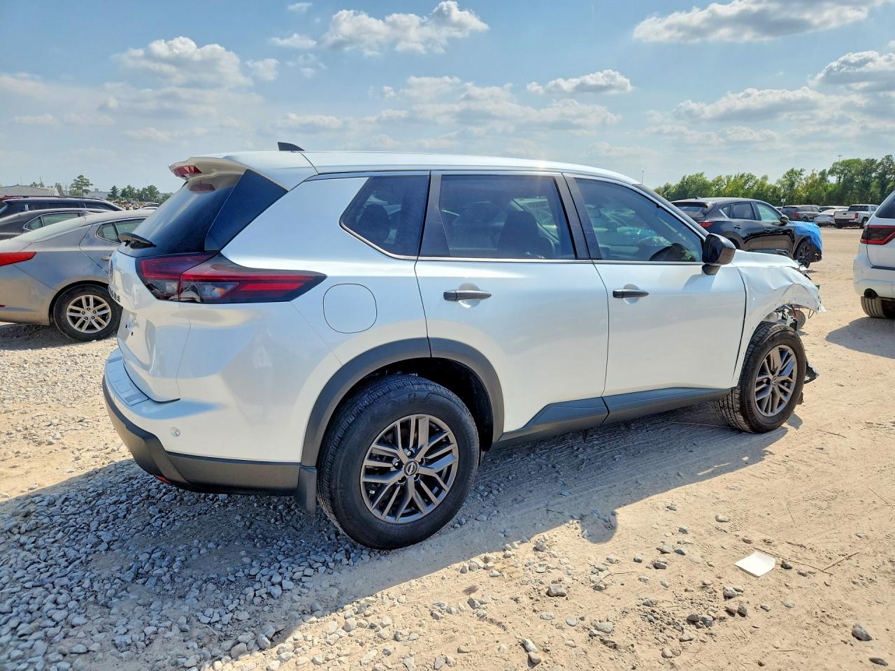 2024 Nissan Rogue S Белый vin: 5N1BT3AA4RC743339