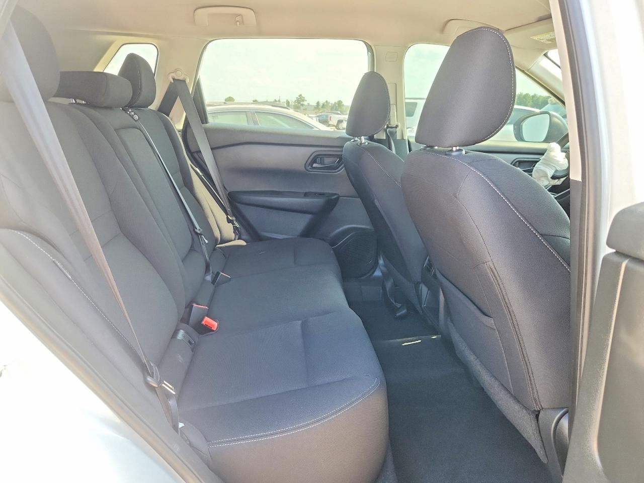 2024 Nissan Rogue S Белый vin: 5N1BT3AA4RC743339