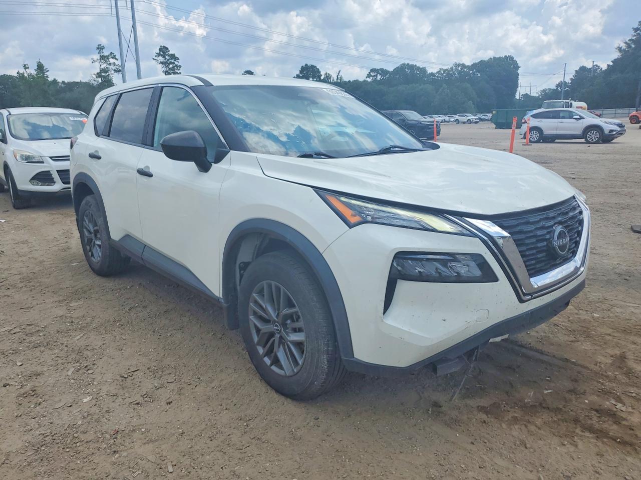 2023 Nissan Rogue S White vin: 5N1BT3AA6PC744473