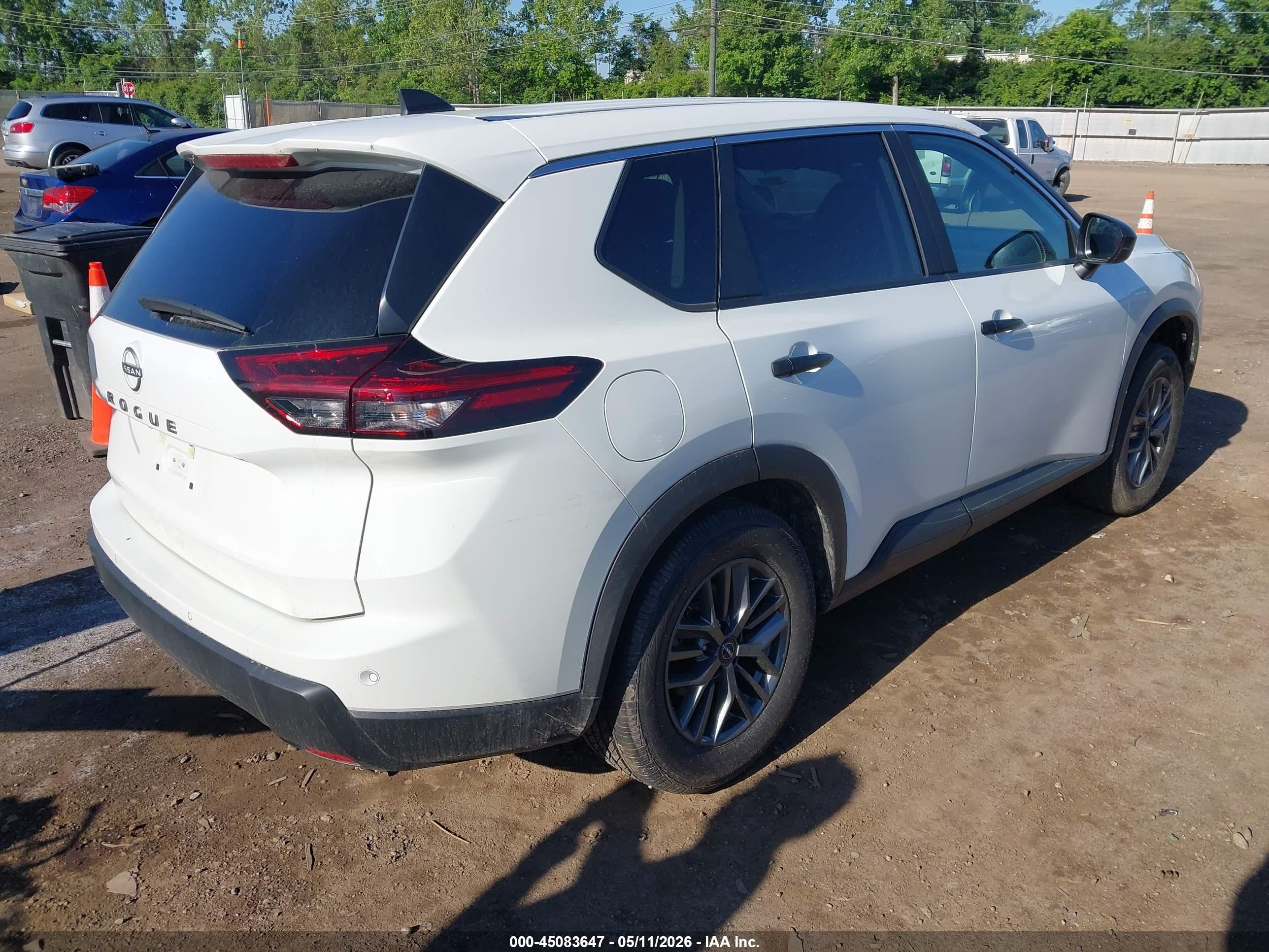 2024 Nissan Rogue S Fwd White vin: 5N1BT3AA7RC696534