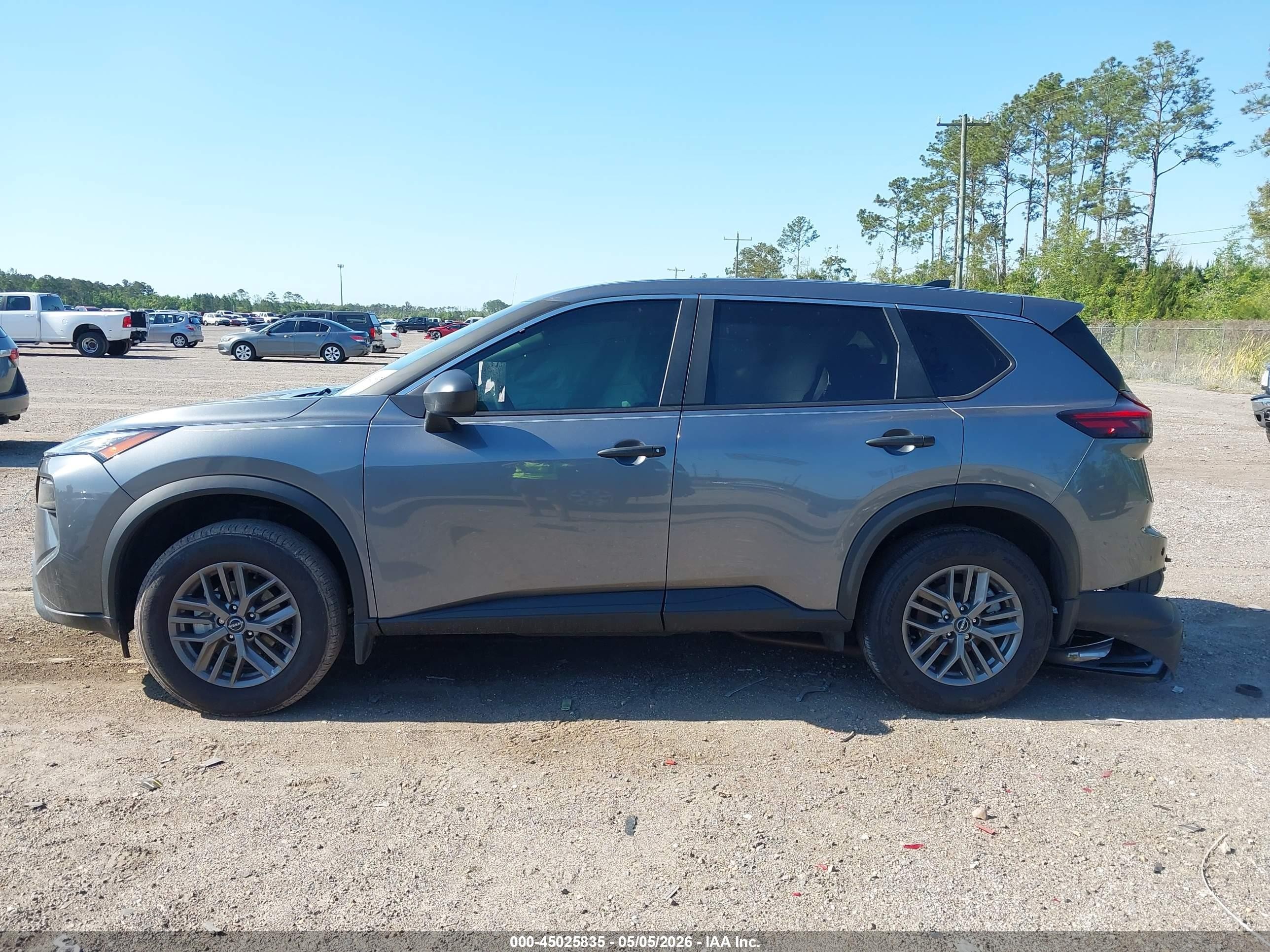 2025 Nissan Rogue S Fwd Gray vin: 5N1BT3AA8SC866163