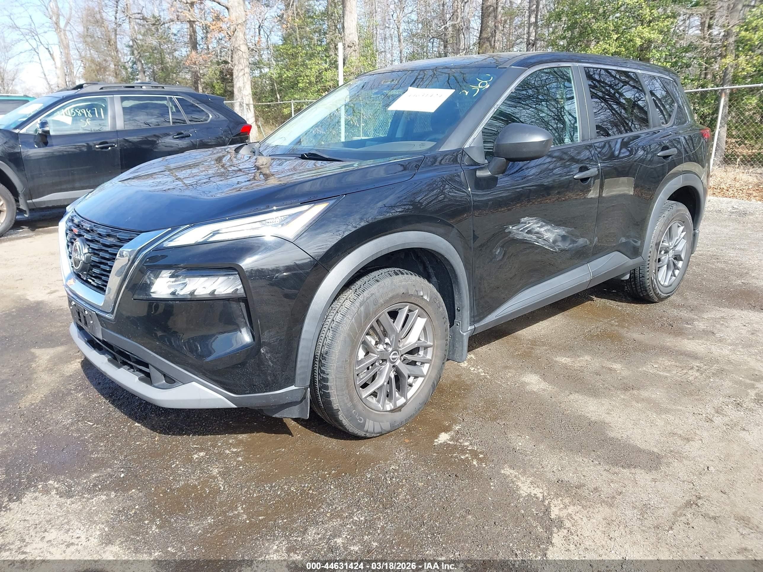 2022 Nissan Rogue S Intelligent Awd Черный vin: 5N1BT3AB1NC718014
