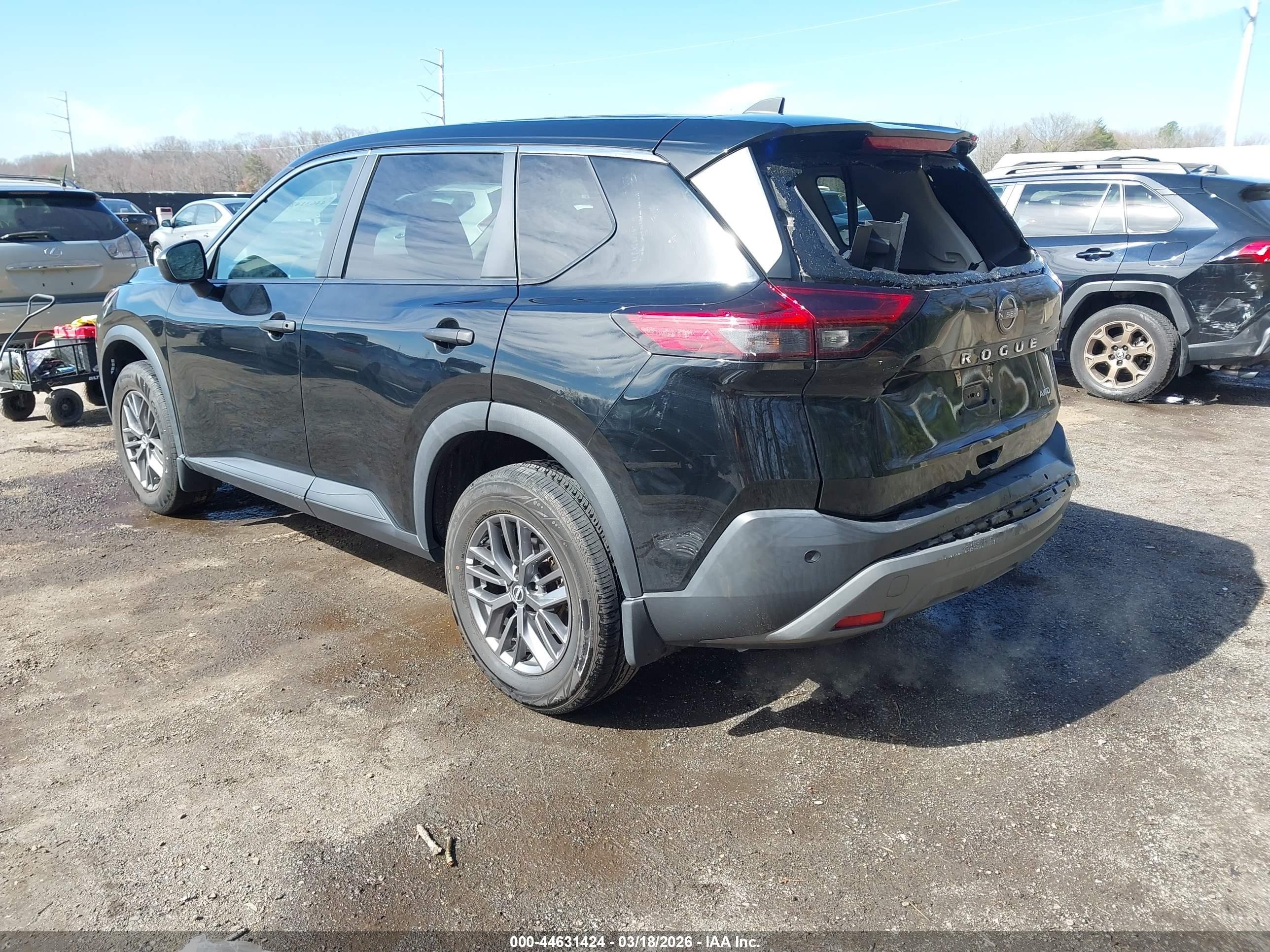 2022 Nissan Rogue S Intelligent Awd Черный vin: 5N1BT3AB1NC718014