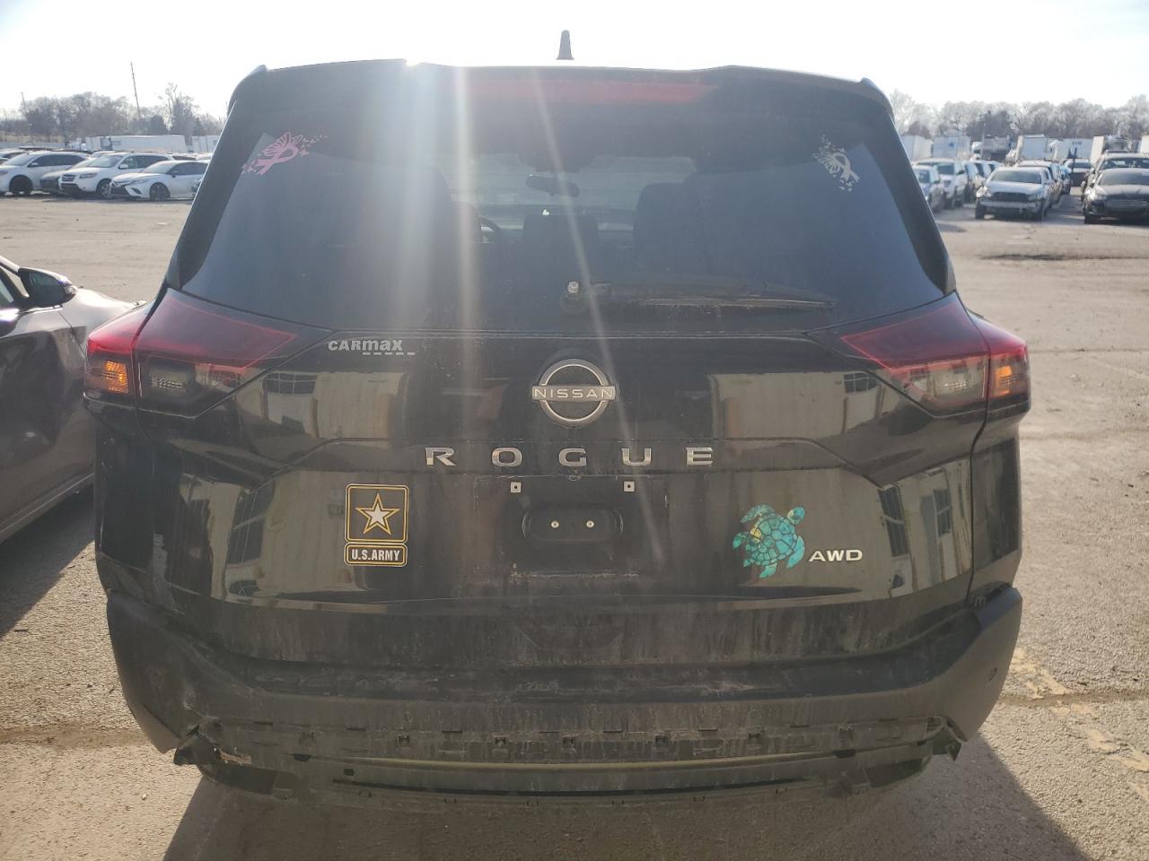 2023 Nissan Rogue S Черный vin: 5N1BT3AB1PC892734 Damage: Rear Bumper Center Molding, Missing, Replacement Required