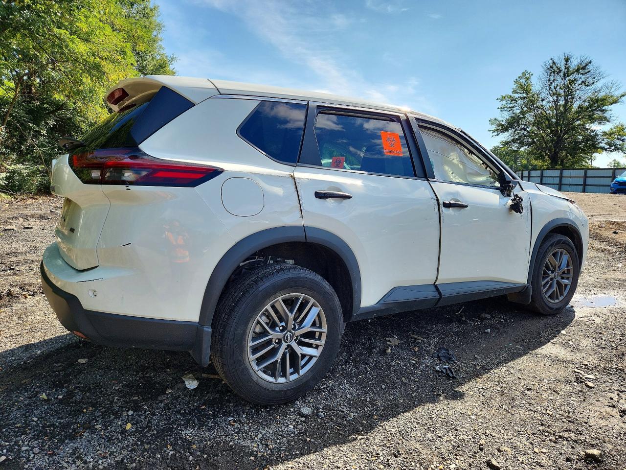 2024 Nissan Rogue S White vin: 5N1BT3AB2RC689905