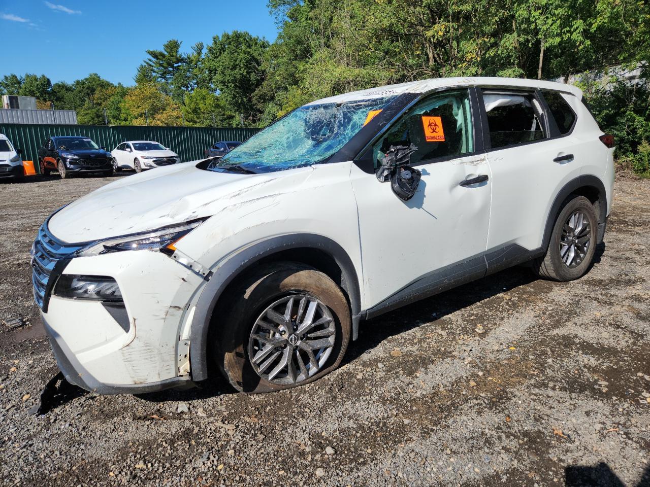 2024 Nissan Rogue S White vin: 5N1BT3AB2RC689905 Damage: Left Front Fender, Severe Damage, Replacement Required