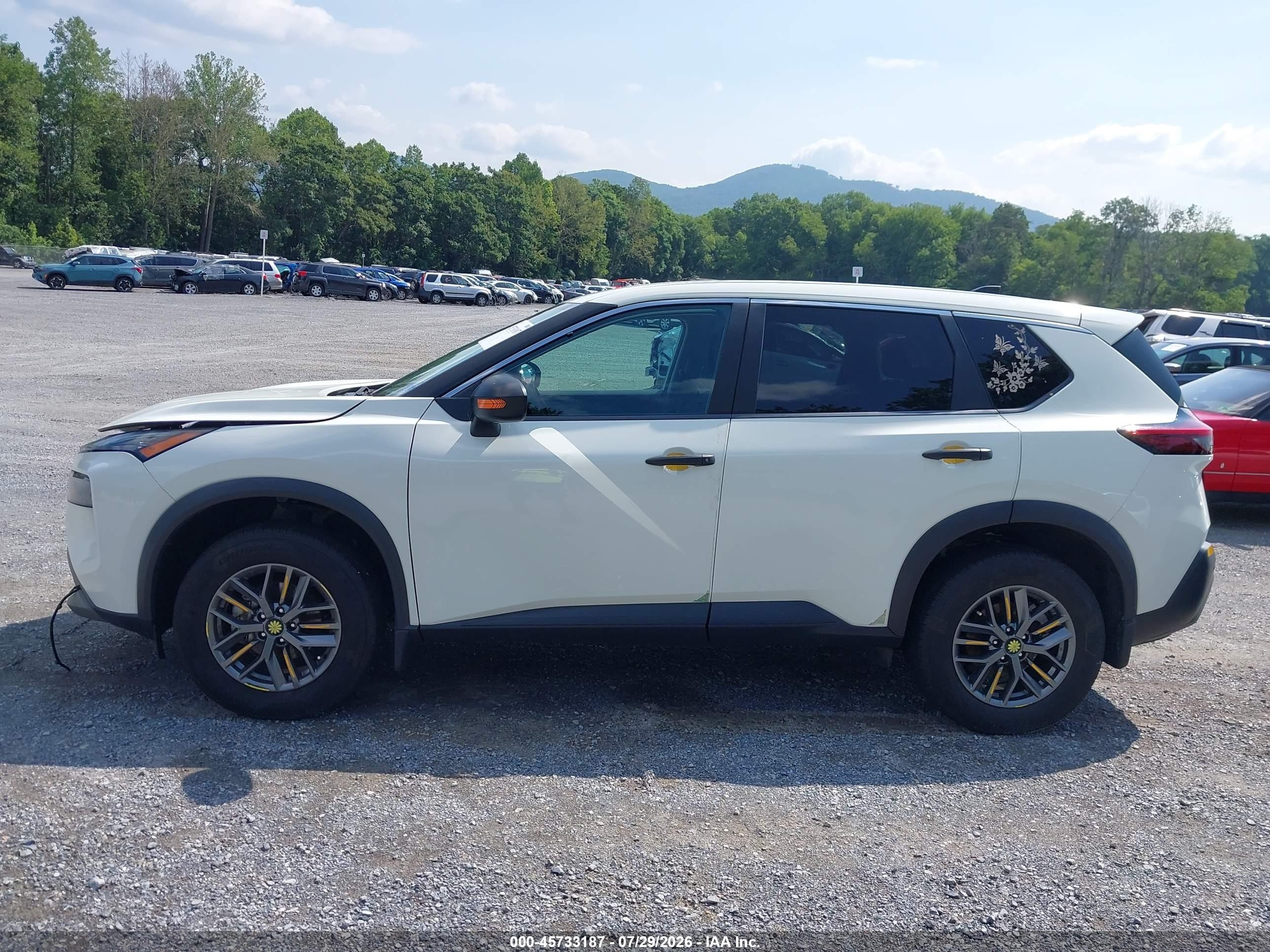 2023 Nissan Rogue S Intelligent Awd White vin: 5N1BT3AB3PC823026