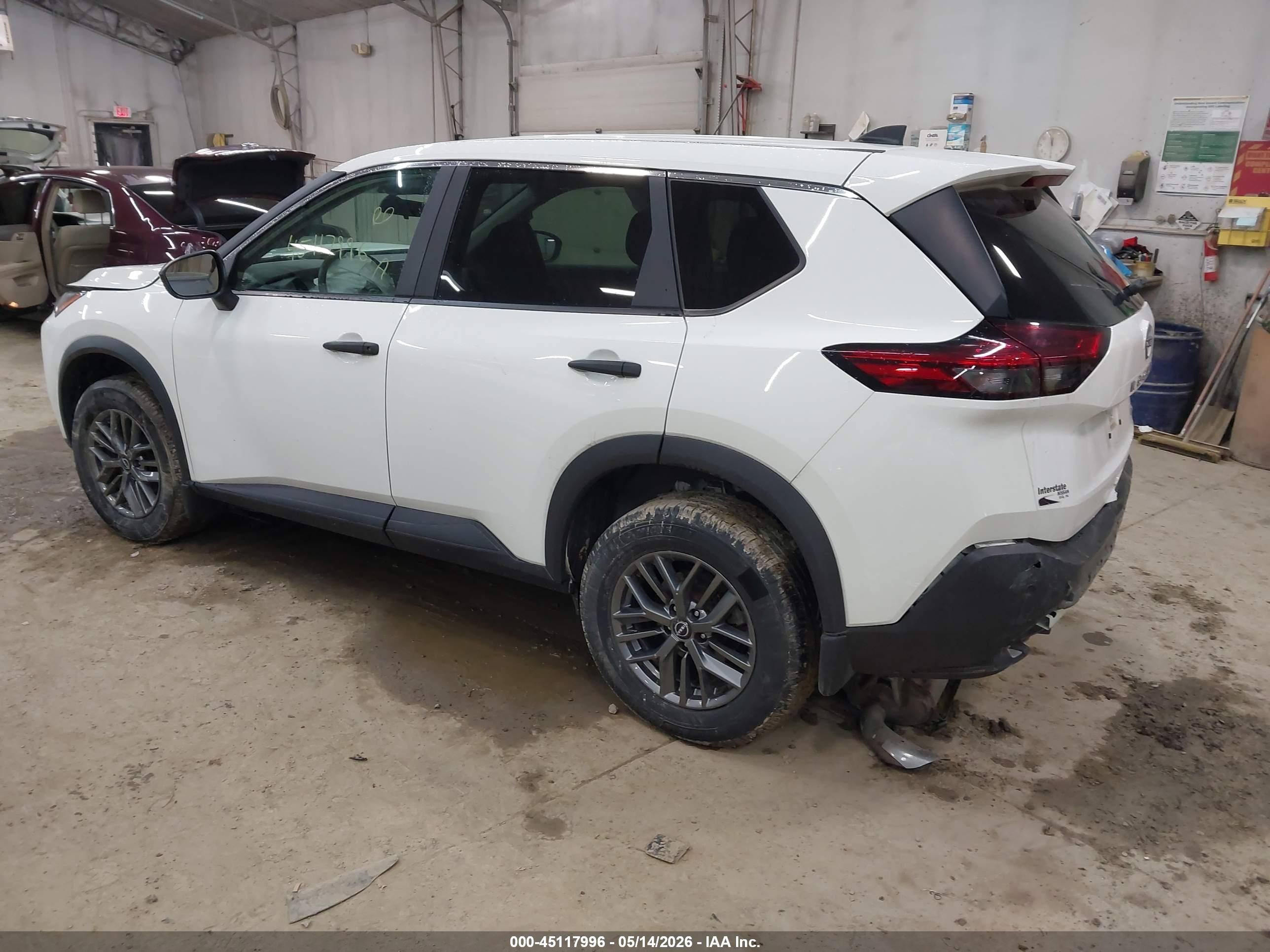 2023 Nissan Rogue S Intelligent Awd Белый vin: 5N1BT3AB6PC808472