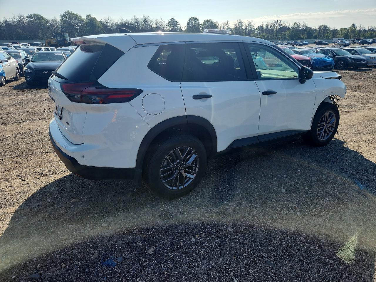 2025 Nissan Rogue S White vin: 5N1BT3AB6SC873136