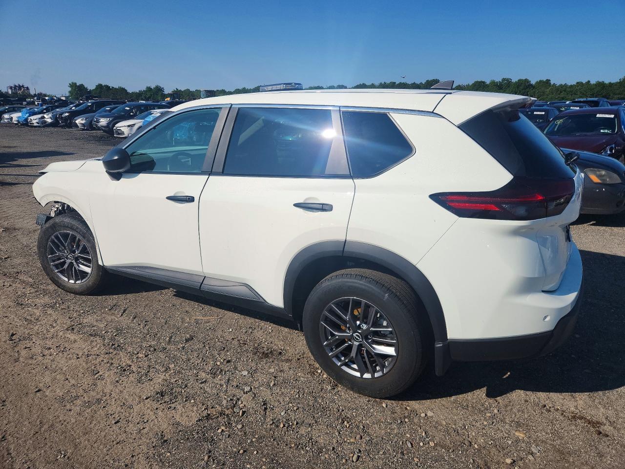 2025 Nissan Rogue S White vin: 5N1BT3AB6SC873136