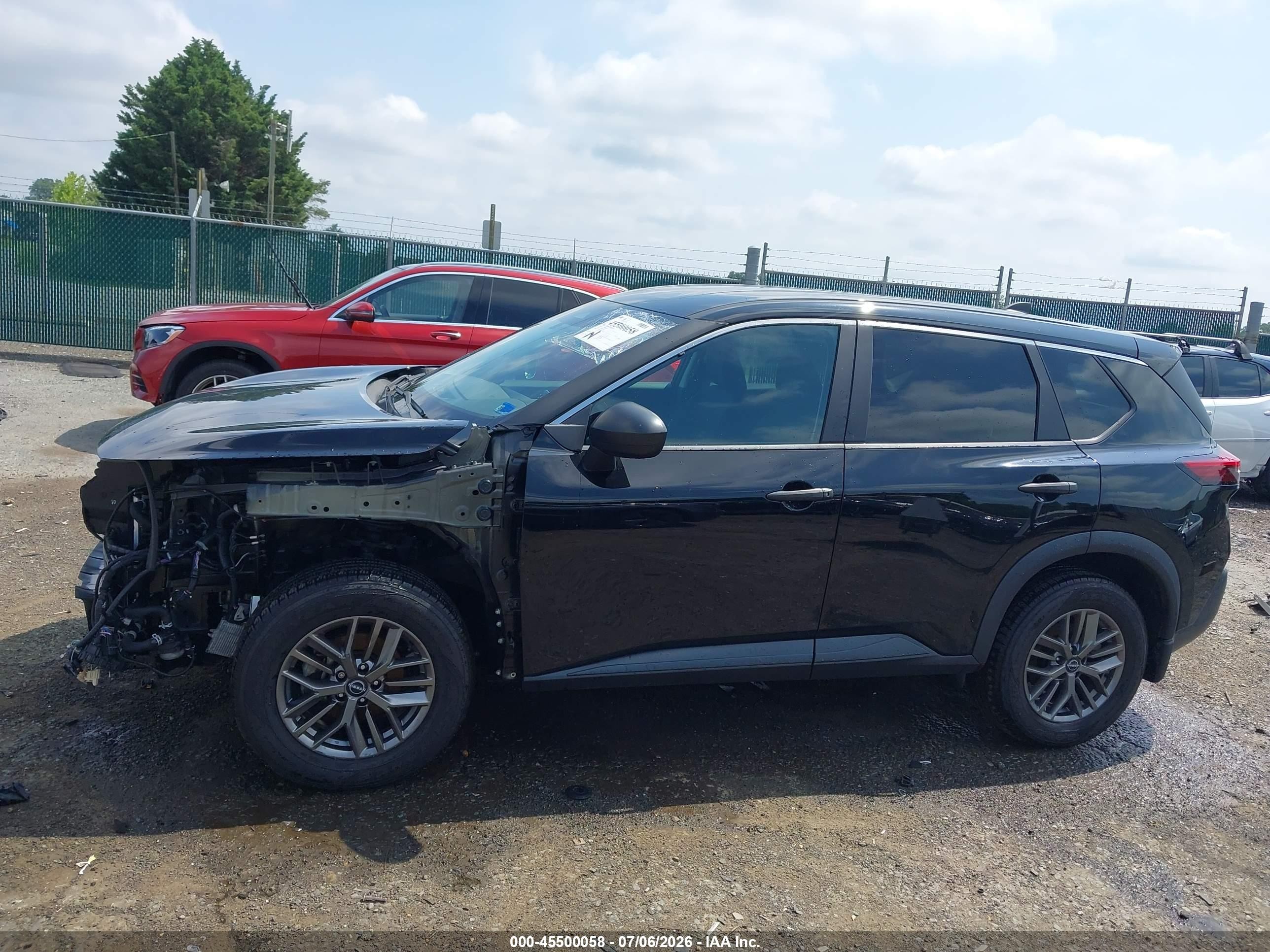 2023 Nissan Rogue S Intelligent Awd Черный vin: 5N1BT3AB8PC823233