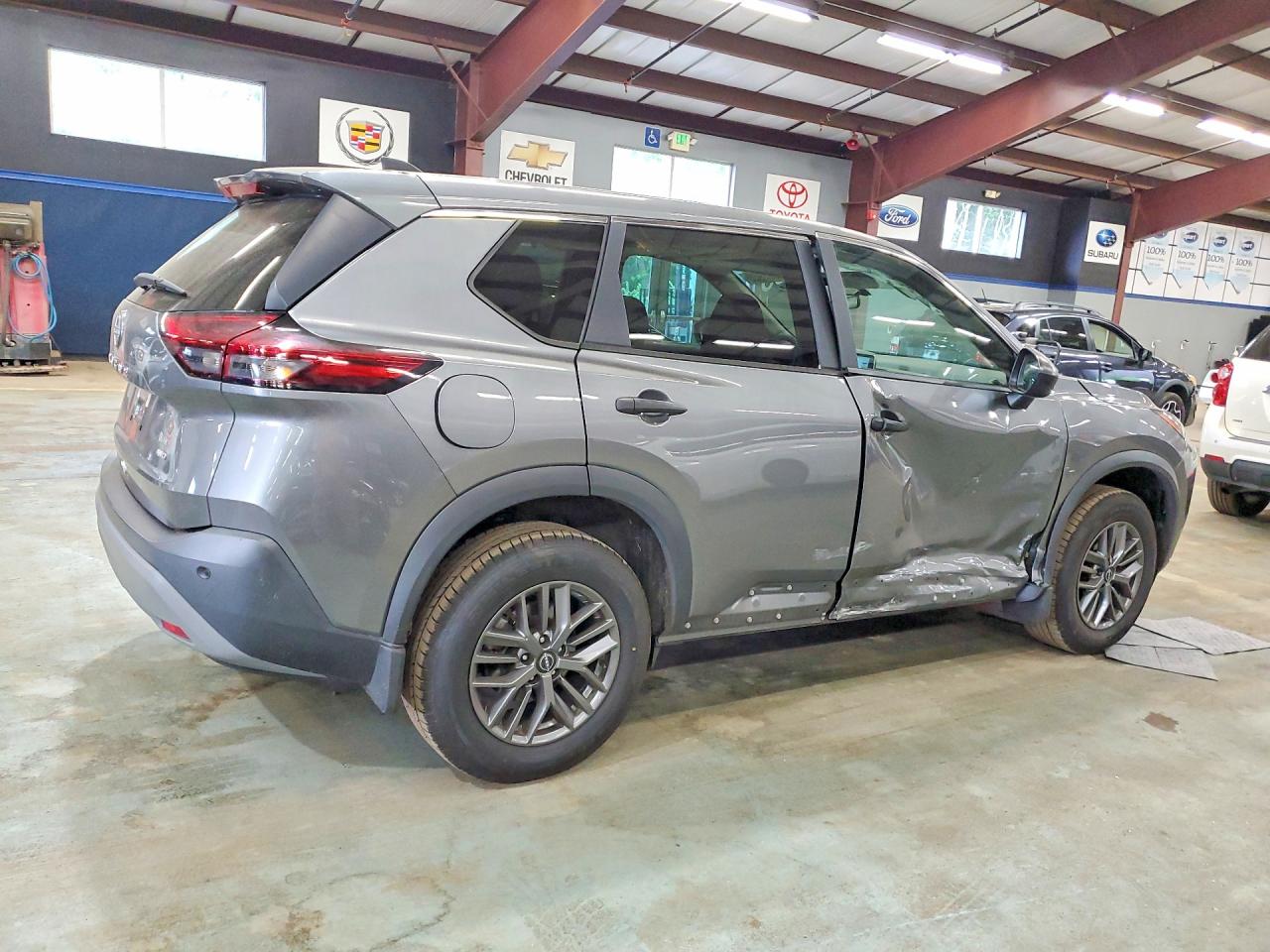 2023 Nissan Rogue S Серый vin: 5N1BT3AB8PC918844