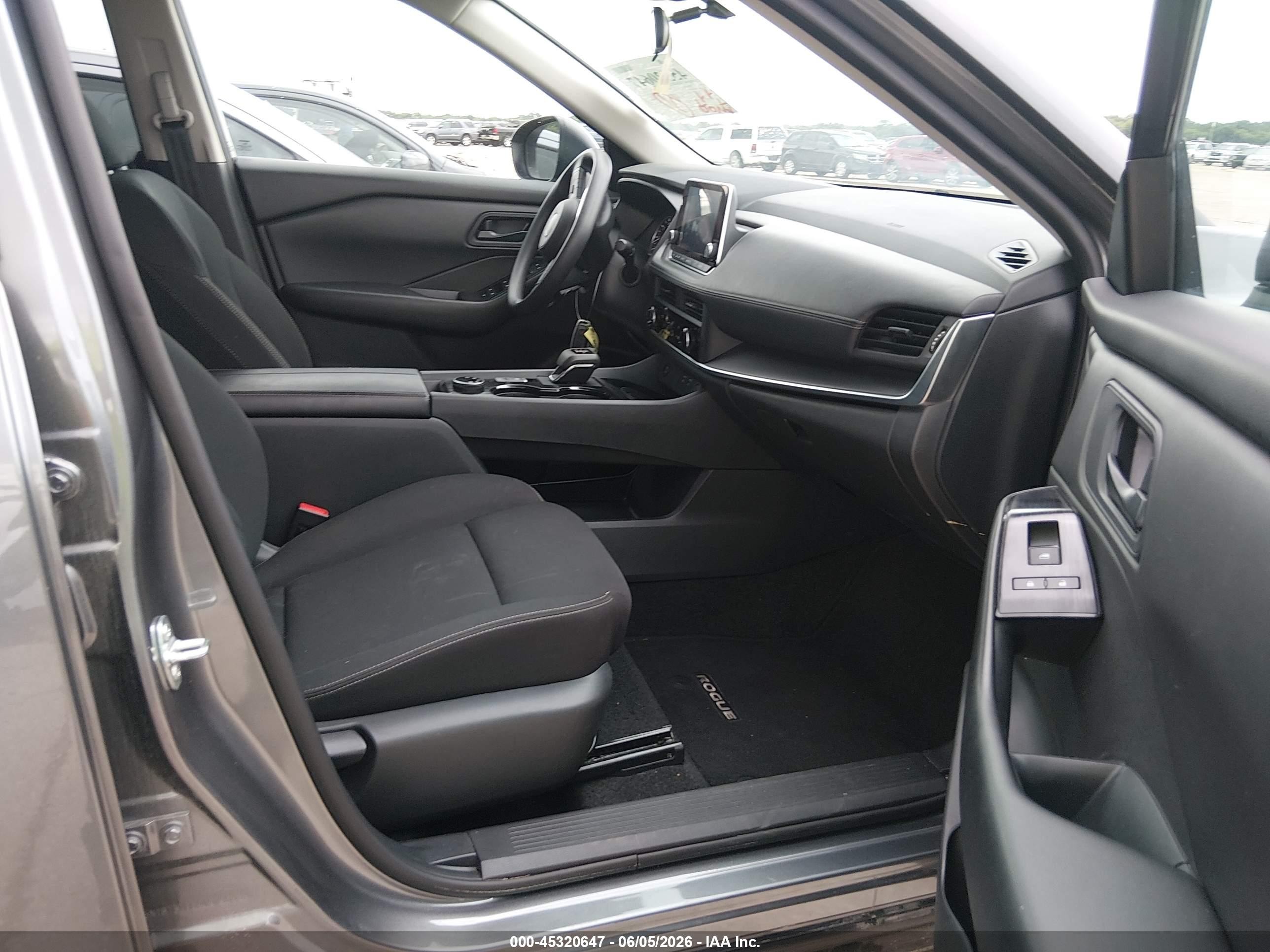 2024 Nissan Rogue S Intelligent Awd Серый vin: 5N1BT3AB9RC676813