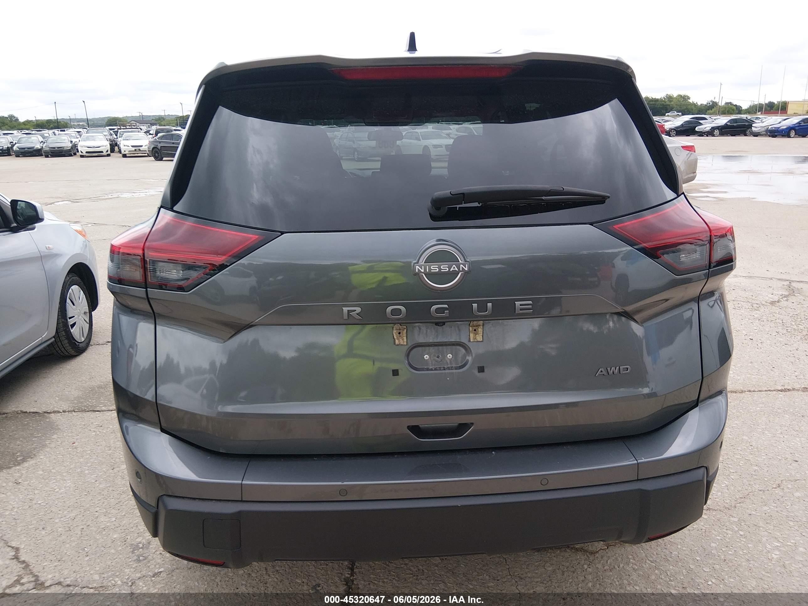 2024 Nissan Rogue S Intelligent Awd Серый vin: 5N1BT3AB9RC676813