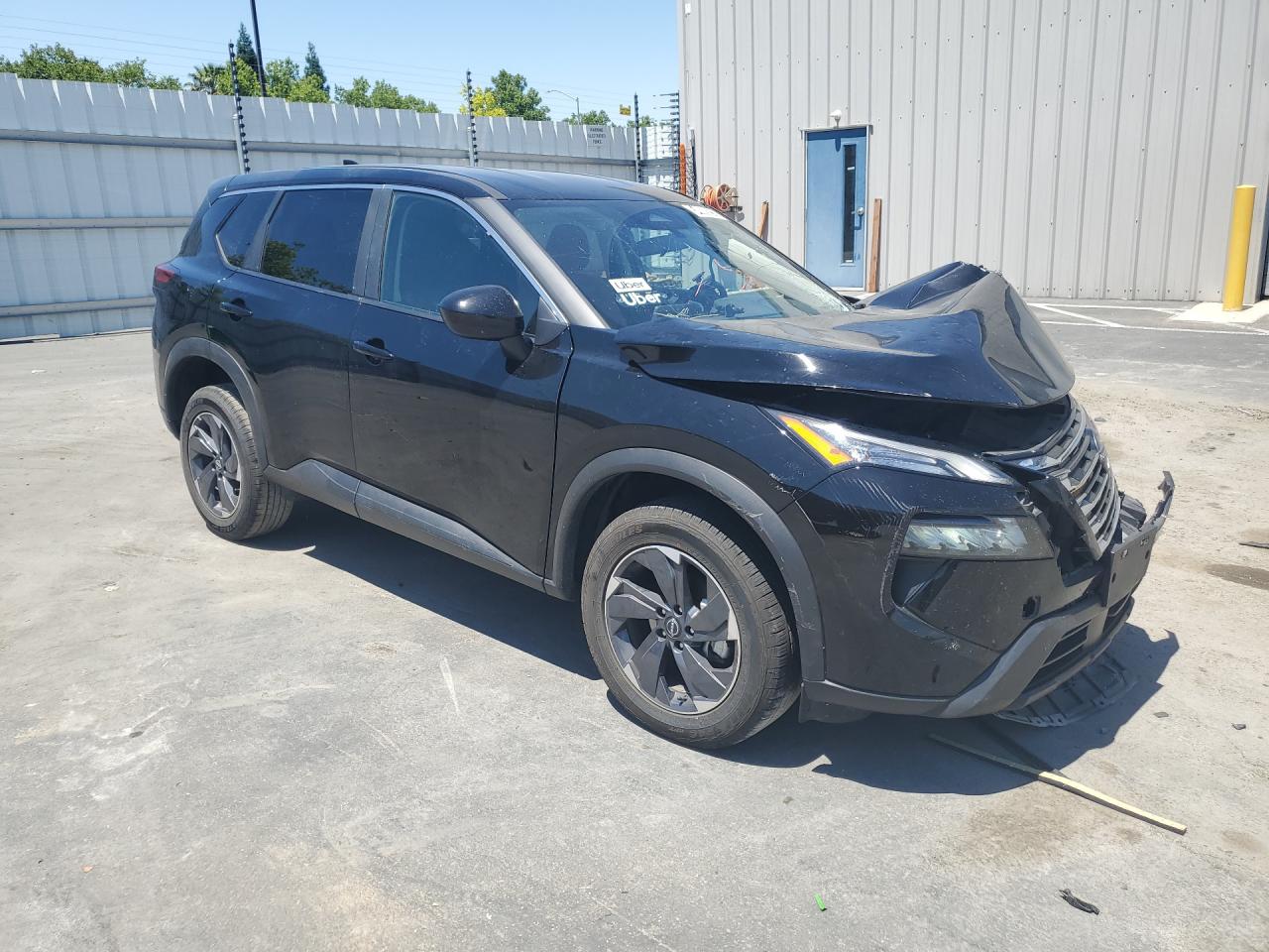 2025 Nissan Rogue Sv Черный vin: 5N1BT3BA0SC808613 Damage: Right Front Fender, Severe Damage, Replacement Required