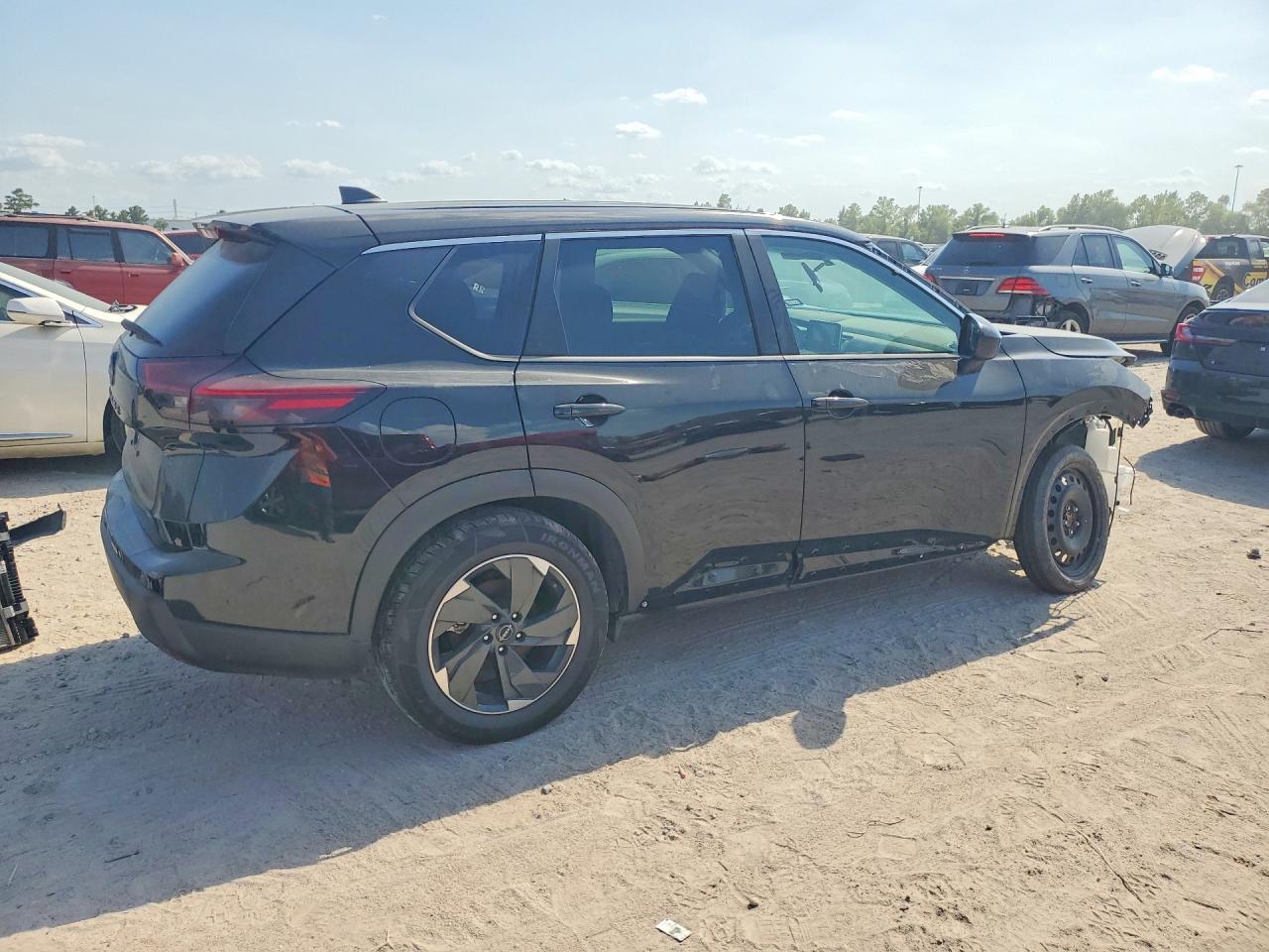 2026 Nissan Rogue Sv Black vin: 5N1BT3BA2TC746472