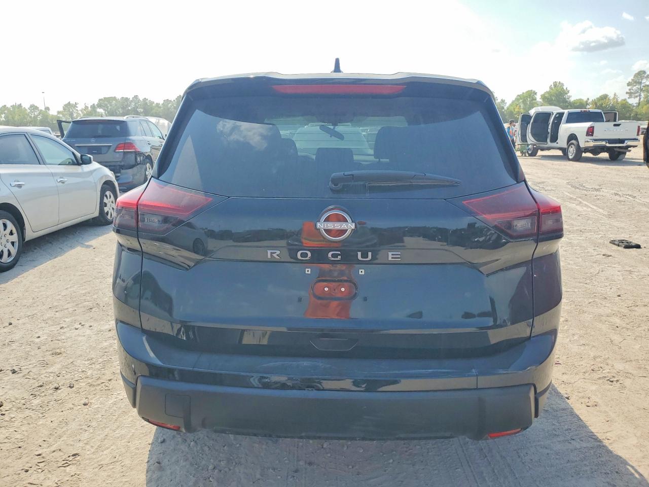 2026 Nissan Rogue Sv Black vin: 5N1BT3BA2TC746472