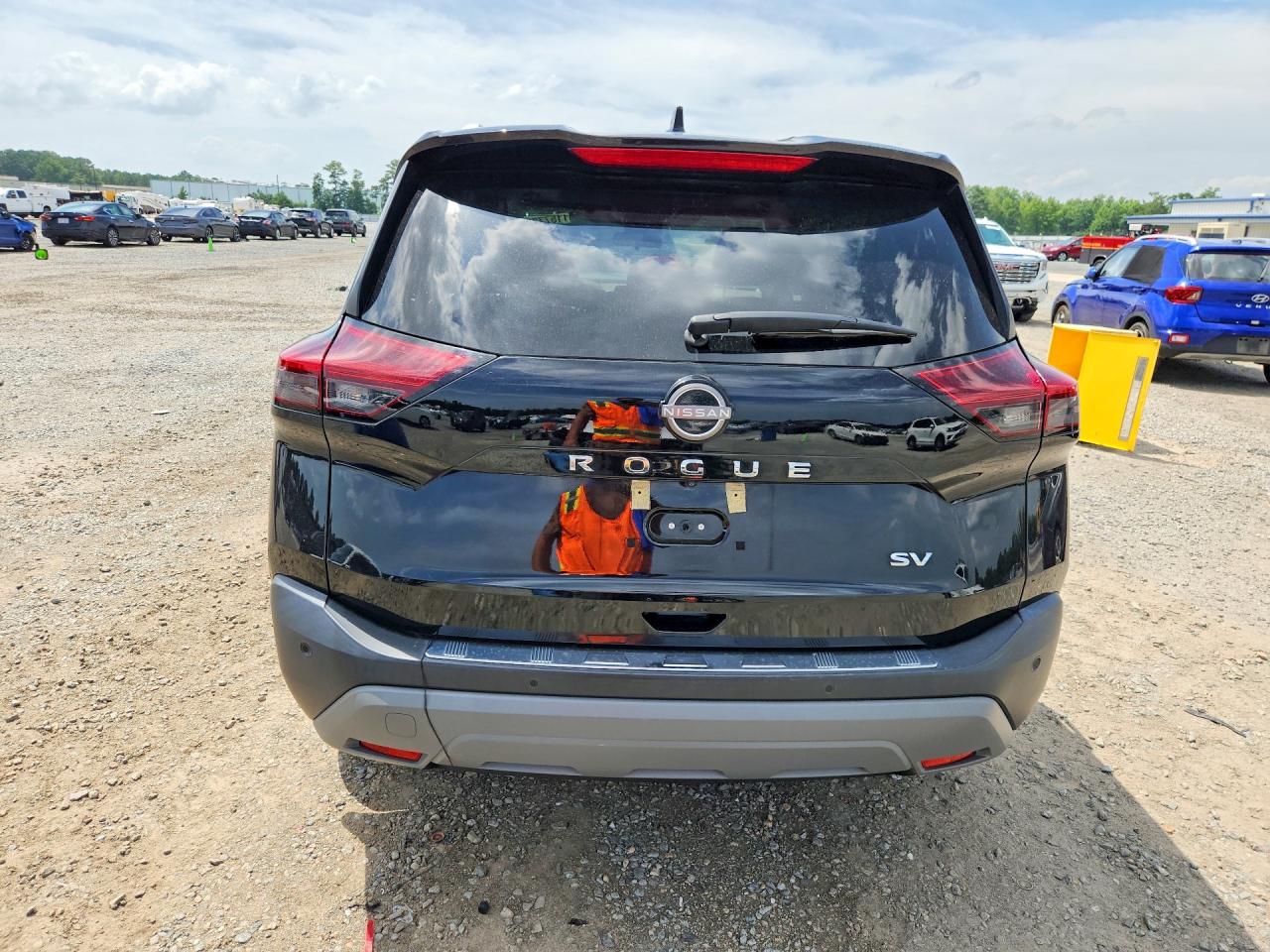 2023 Nissan Rogue Sv Black vin: 5N1BT3BA3PC777994