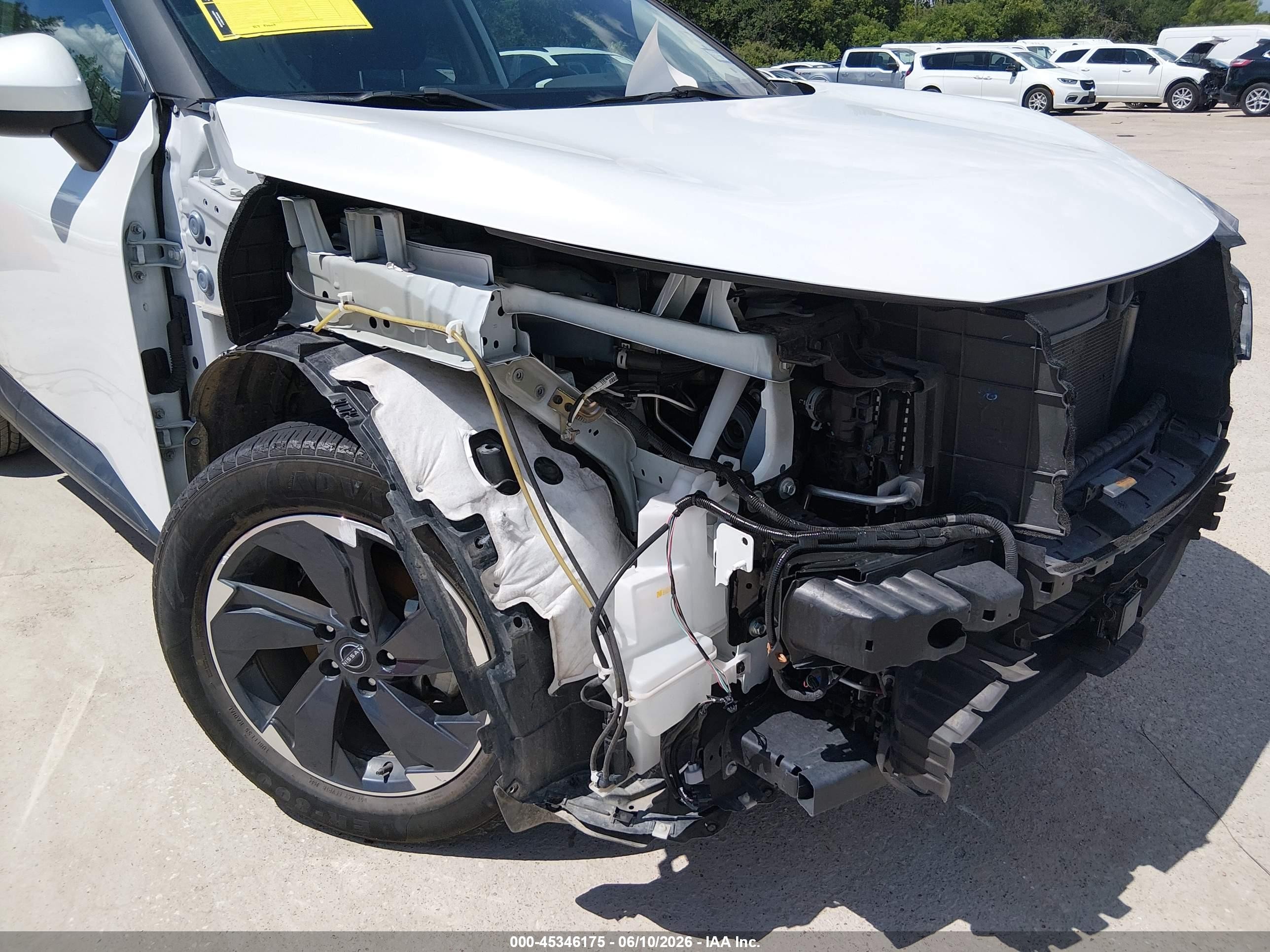 2024 Nissan Rogue Sv Fwd Белый vin: 5N1BT3BA3RC682130