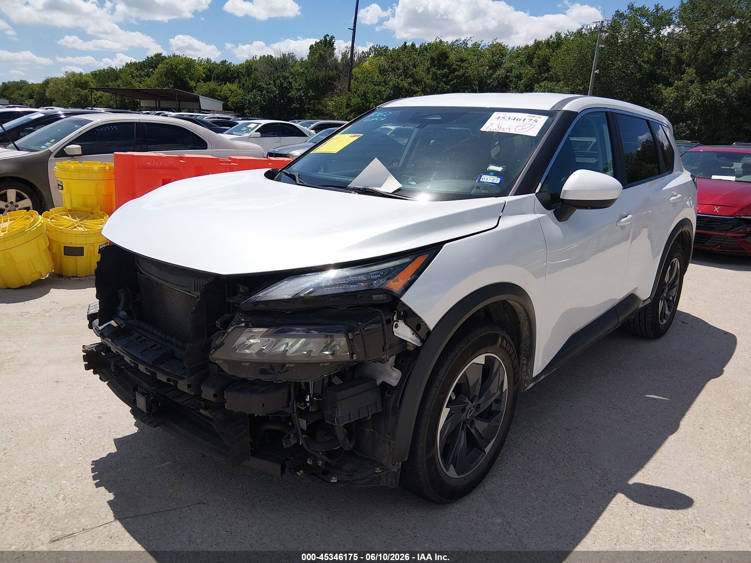 2024 Nissan Rogue Sv Fwd Белый vin: 5N1BT3BA3RC682130