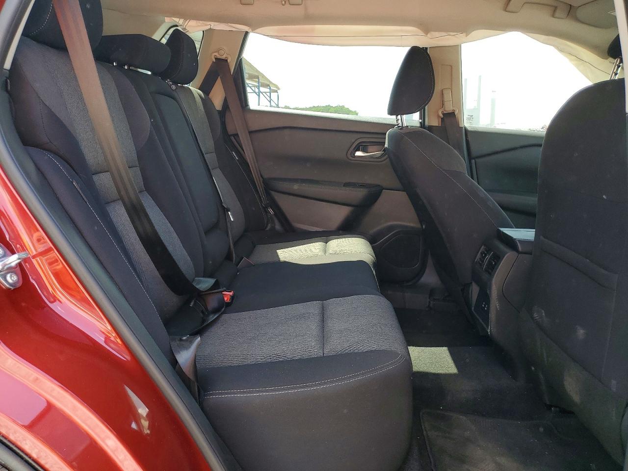 2026 Nissan Rogue Sv Red vin: 5N1BT3BA3TC716218