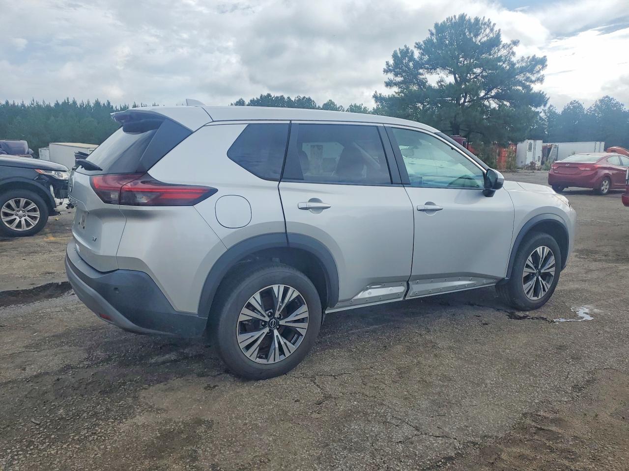 2022 Nissan Rogue Sv Silver vin: 5N1BT3BA4NC733869