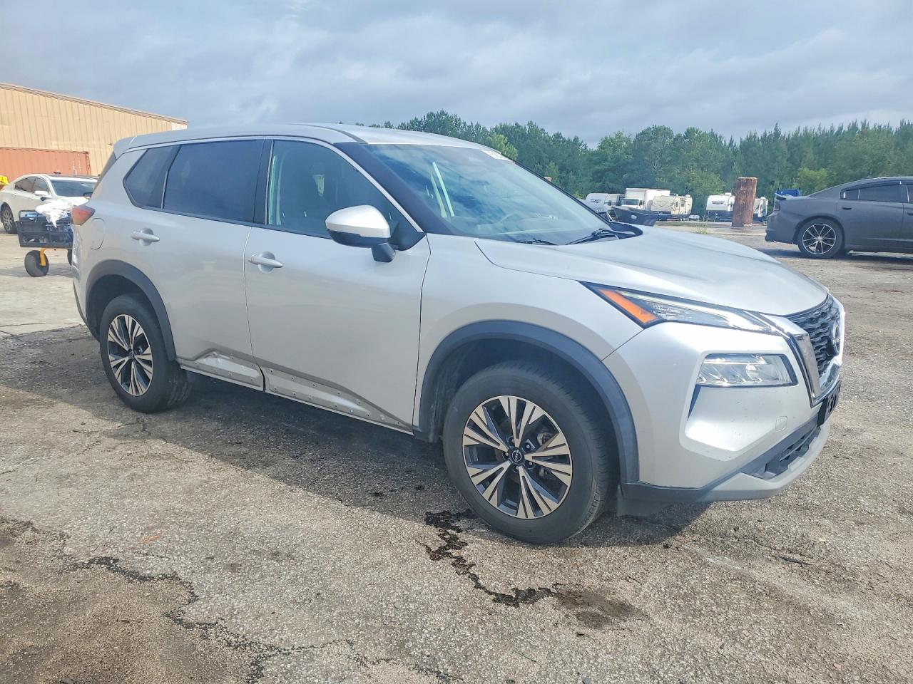 2022 Nissan Rogue Sv Silver vin: 5N1BT3BA4NC733869