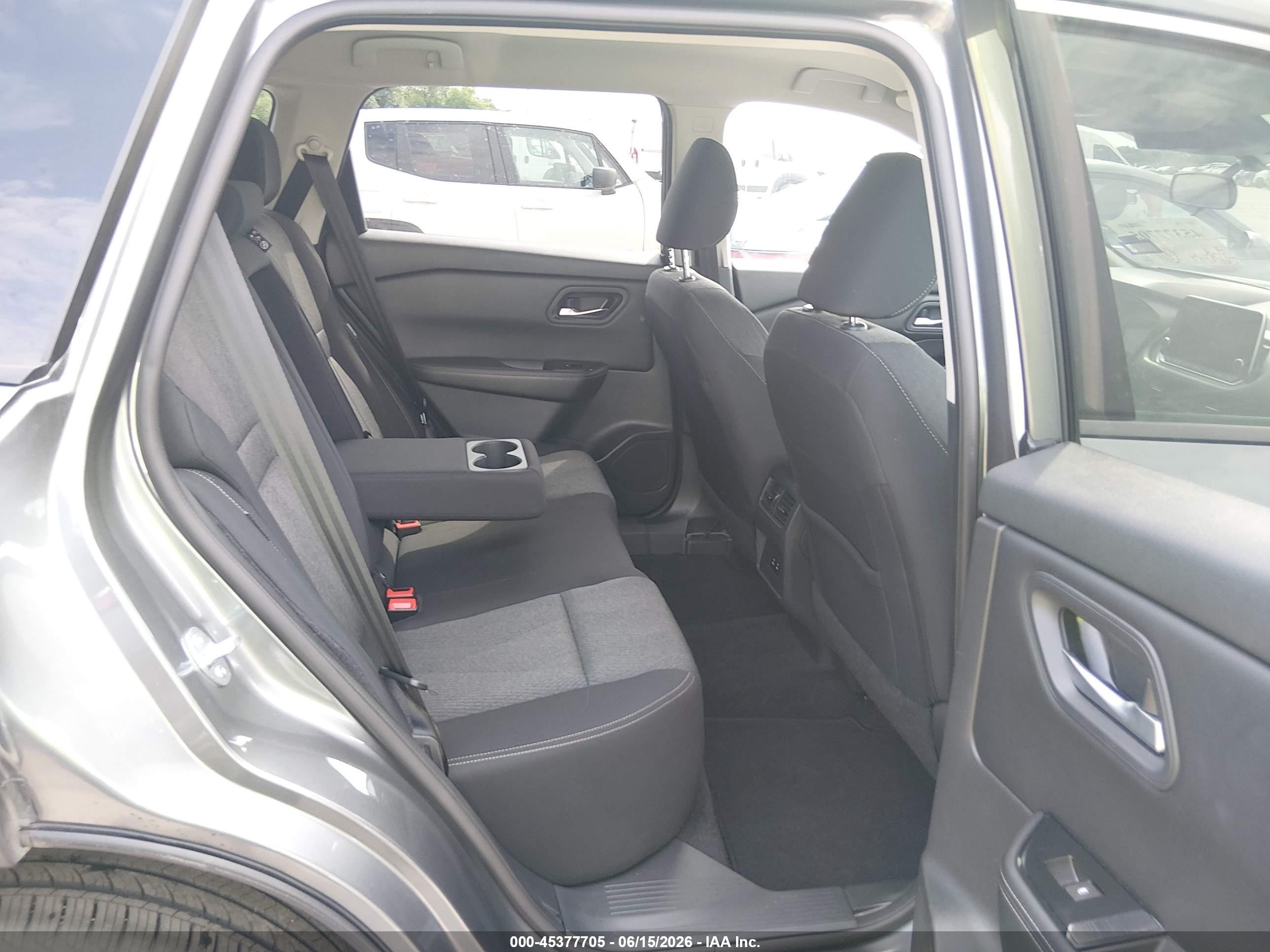 2024 Nissan Rogue Sv Fwd Серый vin: 5N1BT3BA5RC716083